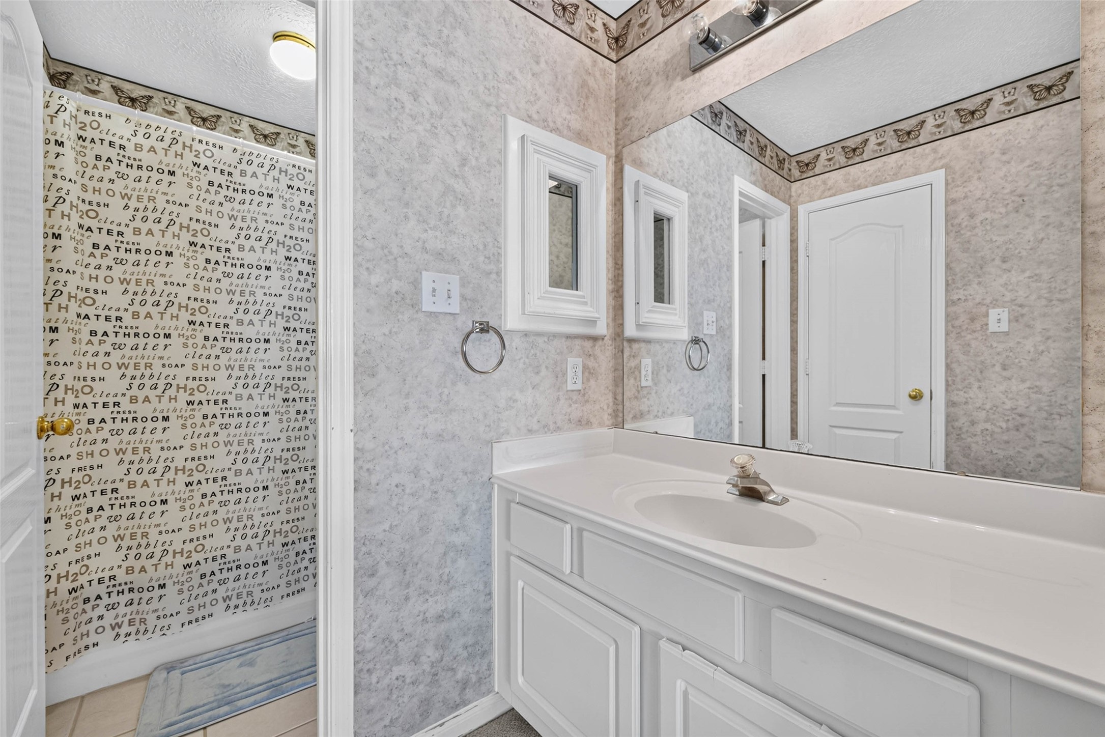 110 Annes Way, Stafford, TX 77477