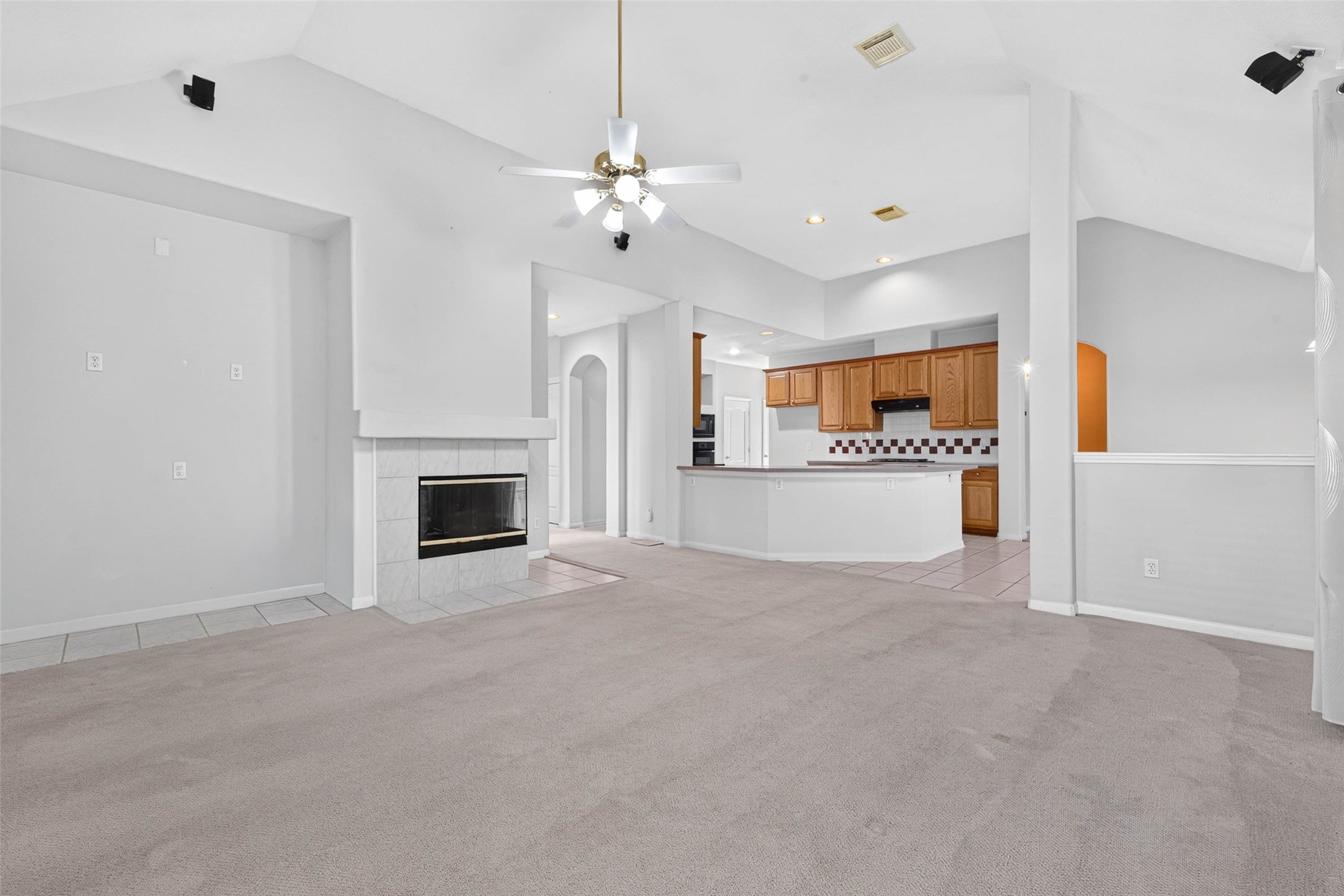 110 Annes Way, Stafford, TX 77477