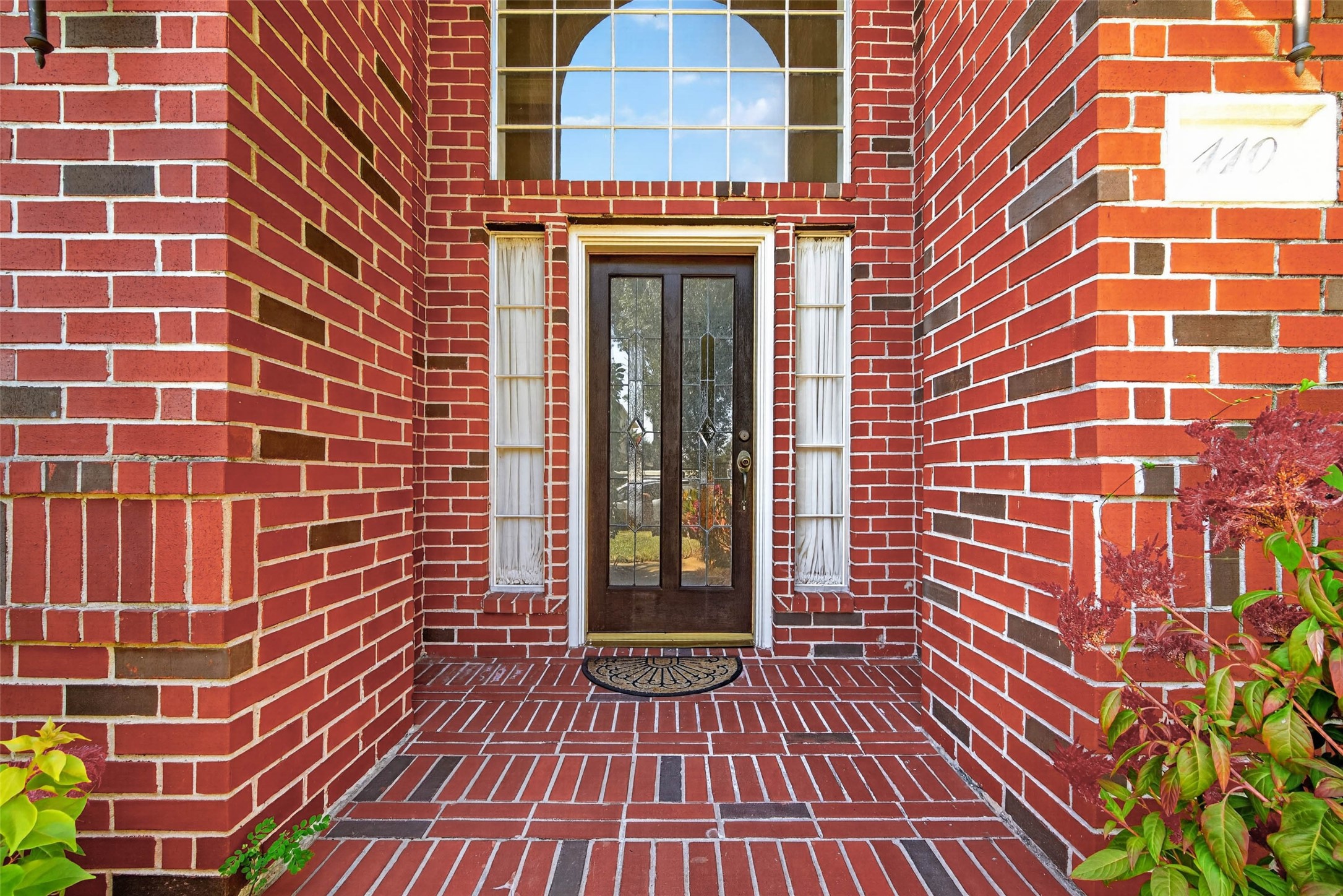 110 Annes Way, Stafford, TX 77477