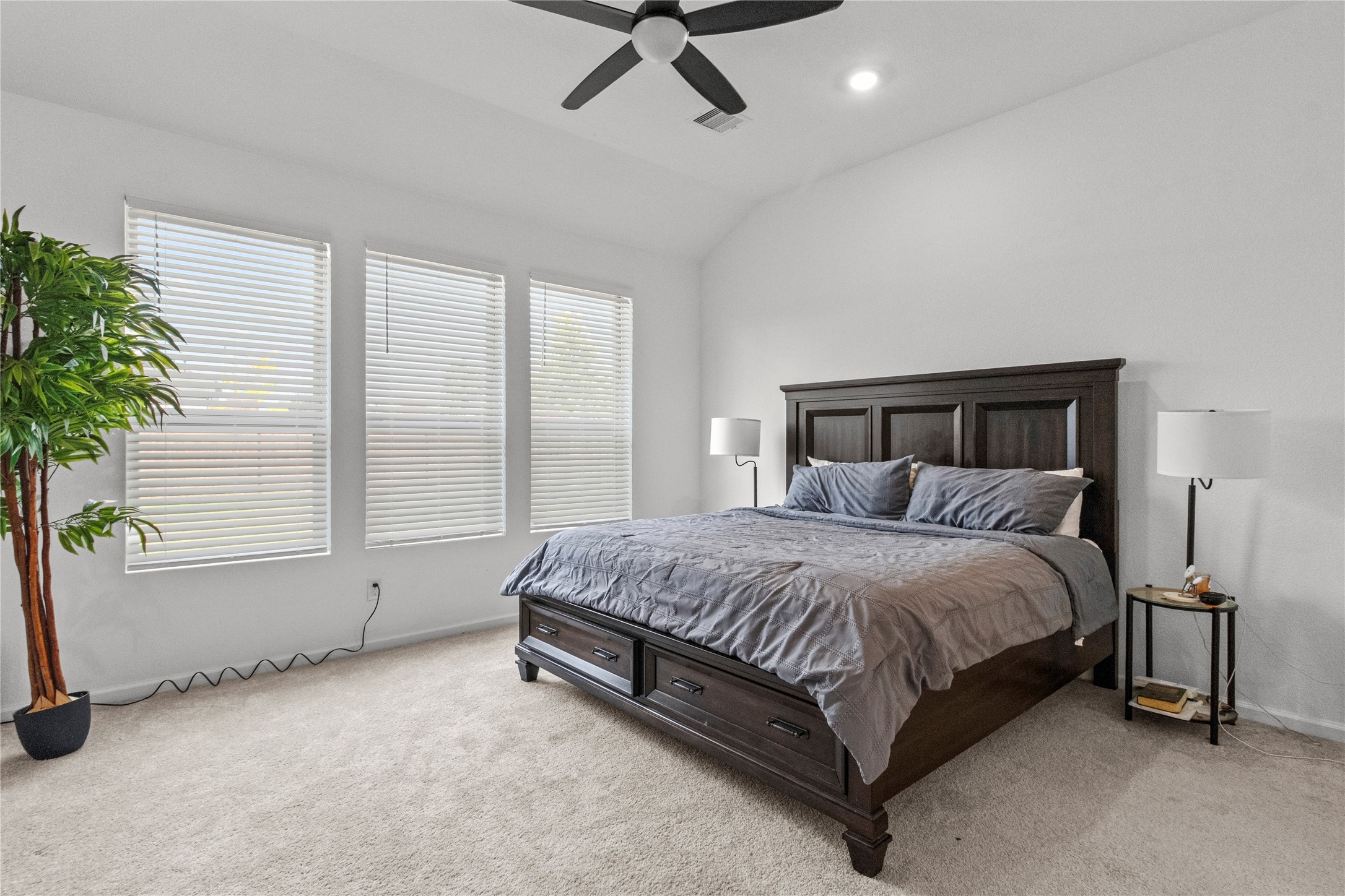 2909 Ballast Green Drive, La Marque, TX 77568