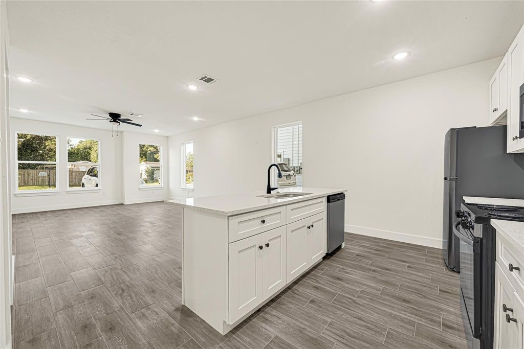 7957 Booker Street, #A, Houston, TX 77028