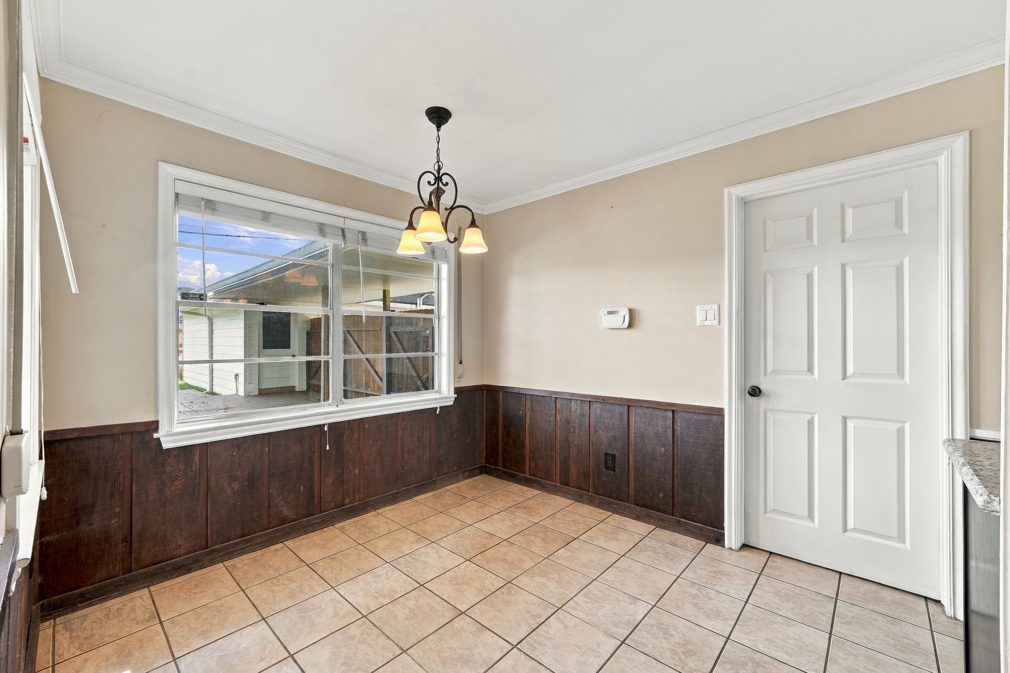 7823 Twin Hills Drive, Houston, TX 77071