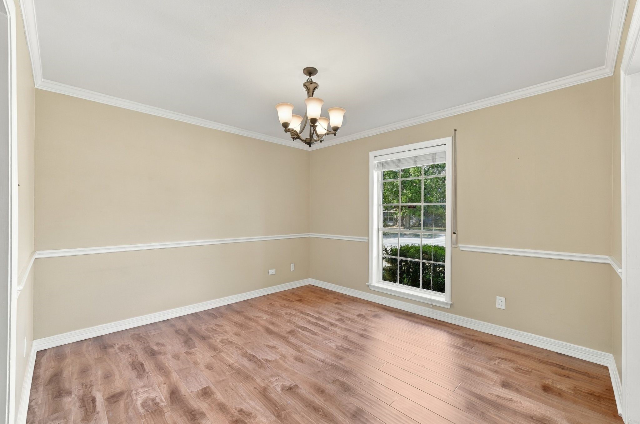 7823 Twin Hills Drive, Houston, TX 77071