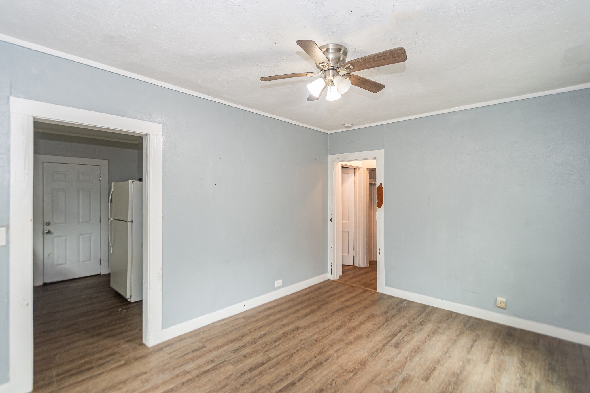 713 W Willis Street, Alvin, TX 77511