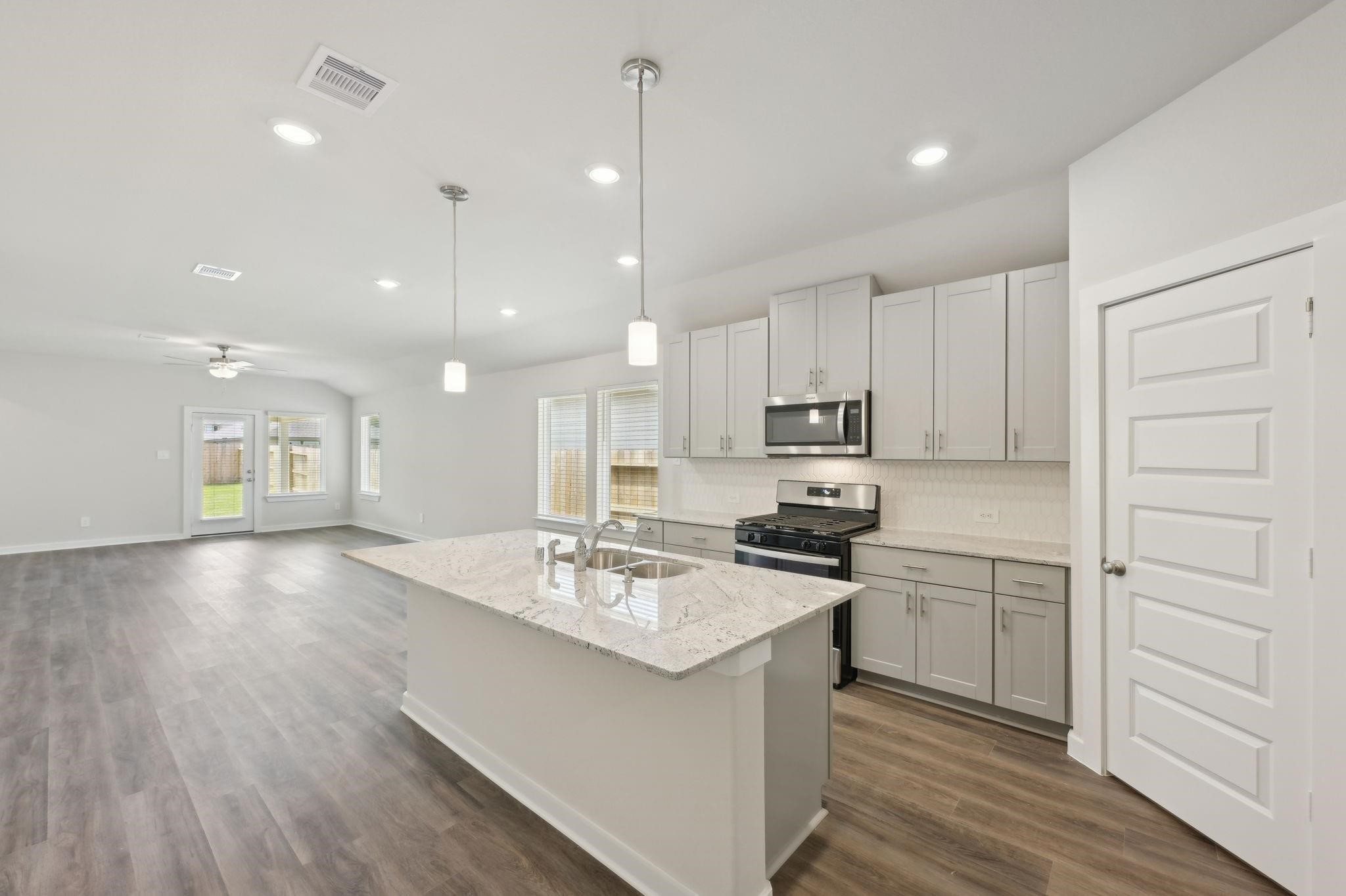 17897 Stone Terrace Court, Montgomery, TX 77316