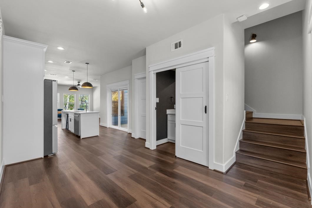 125 4th Street, San Leon, TX 77539