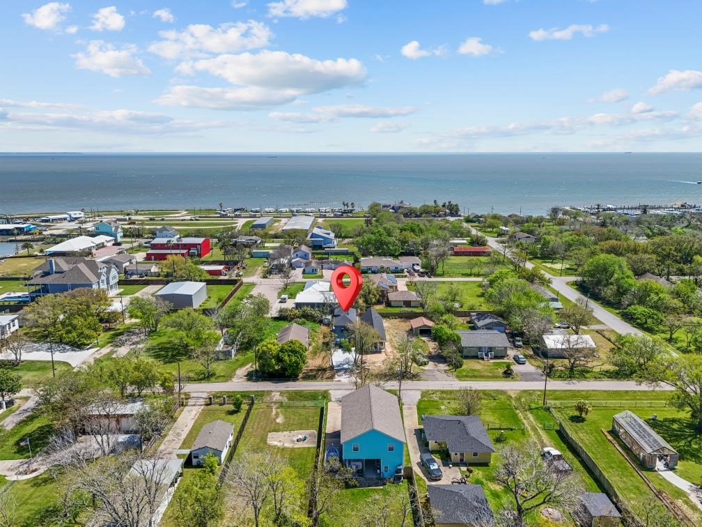 125 4th Street, San Leon, TX 77539