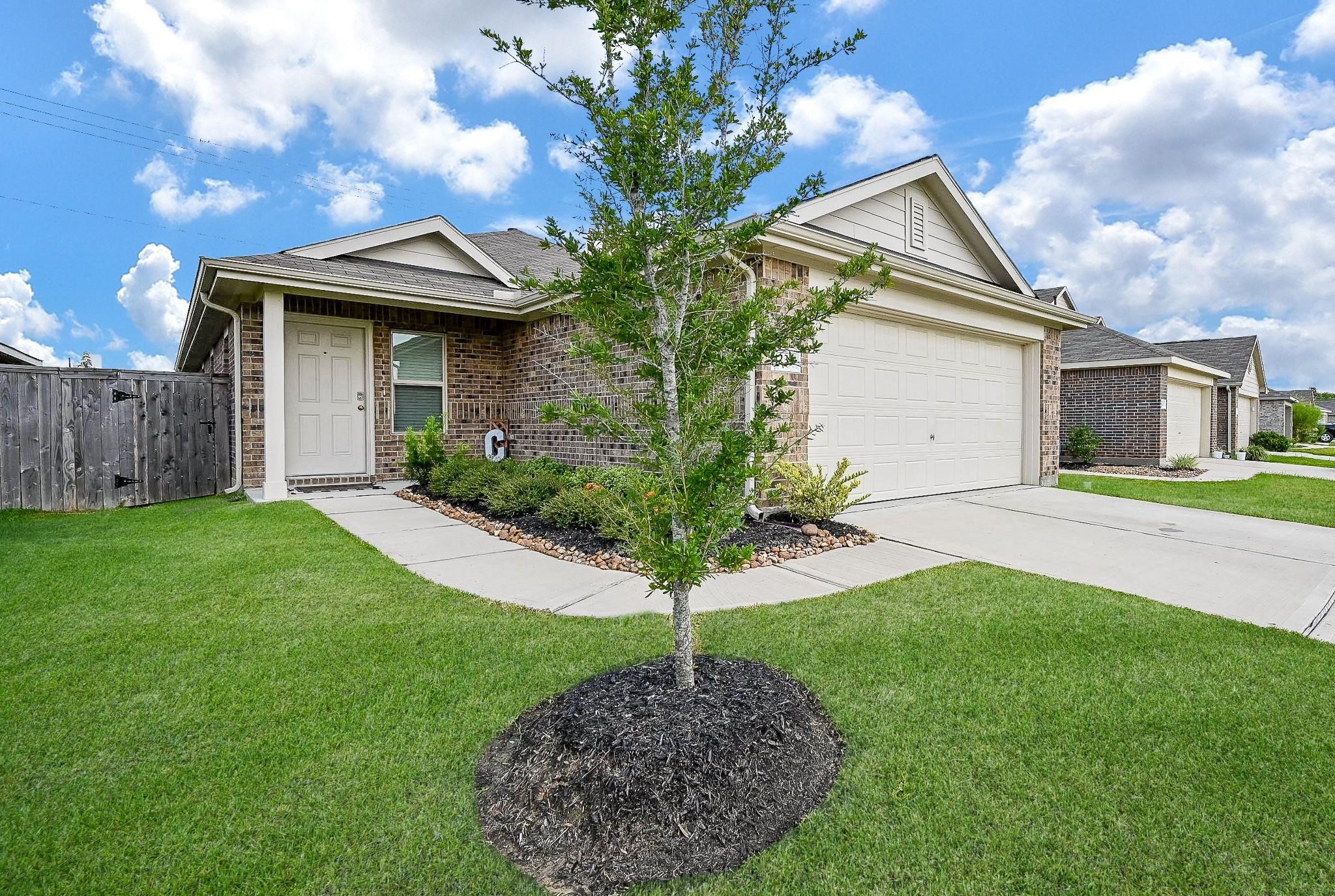 4235 Palmetto Grove Lane, Baytown, TX 77521