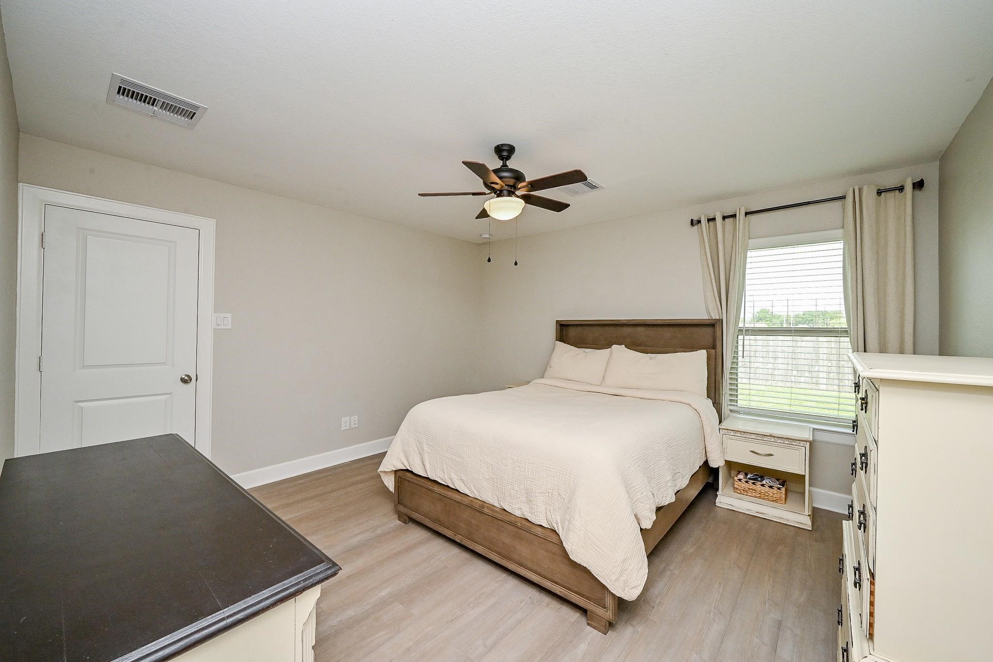 4235 Palmetto Grove Lane, Baytown, TX 77521