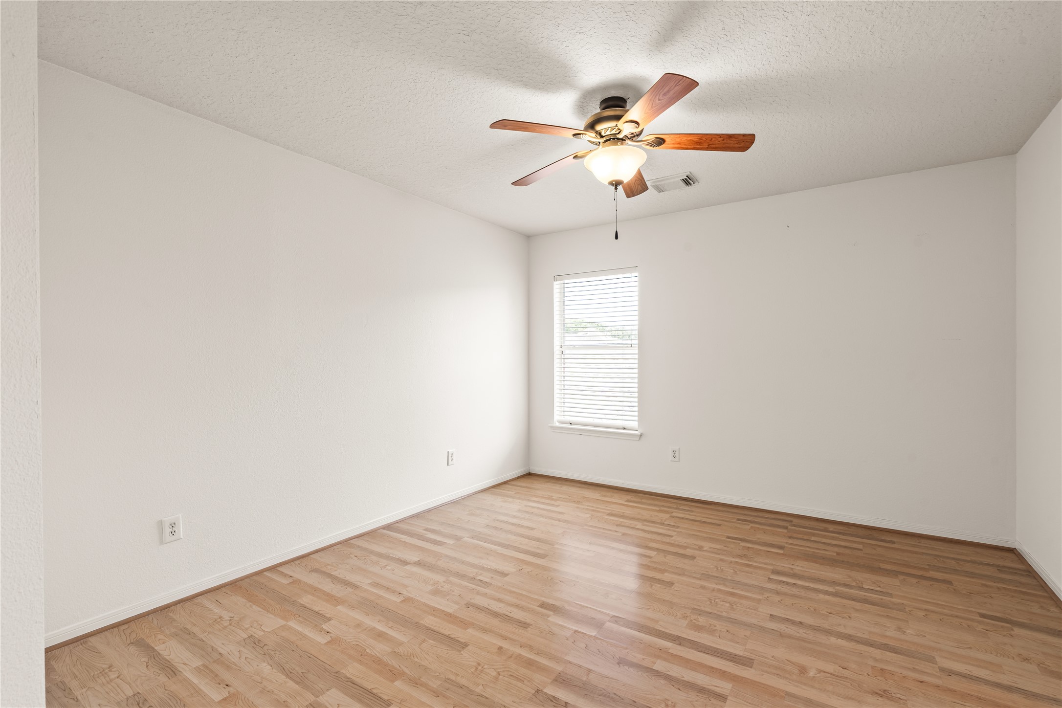 Secondary bedroom upstairs