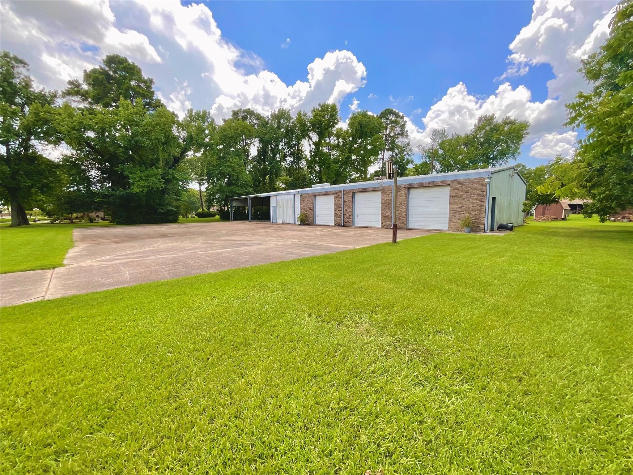 11411 Brandy Lane, Houston, TX 77044