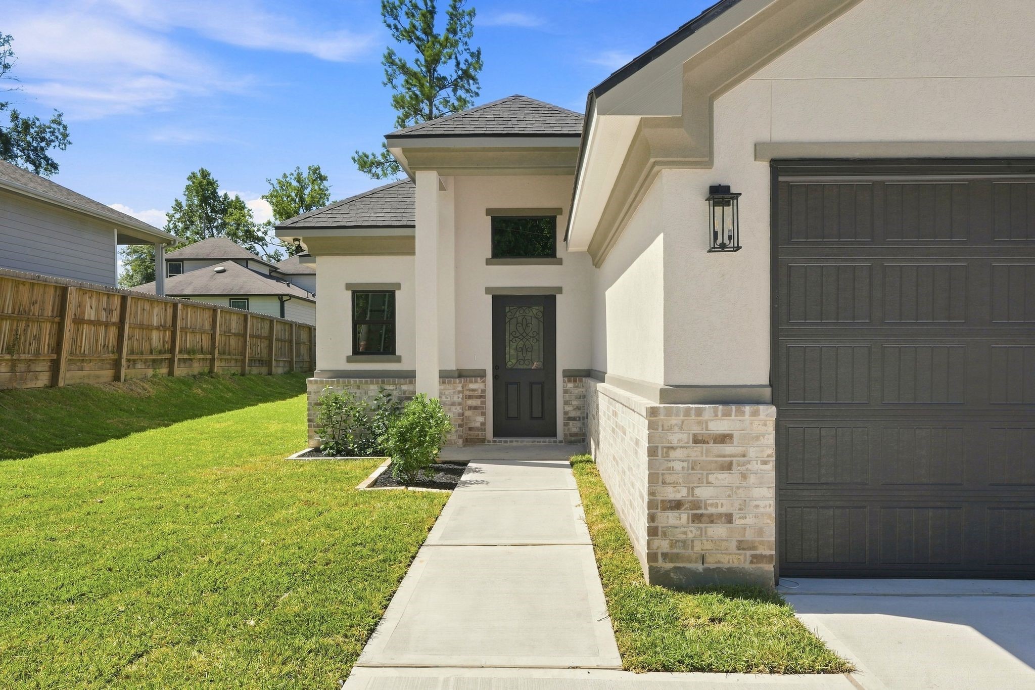 3020 Apache Street, Willis, TX 77378 3020 Apache Street, Willis, TX 77378