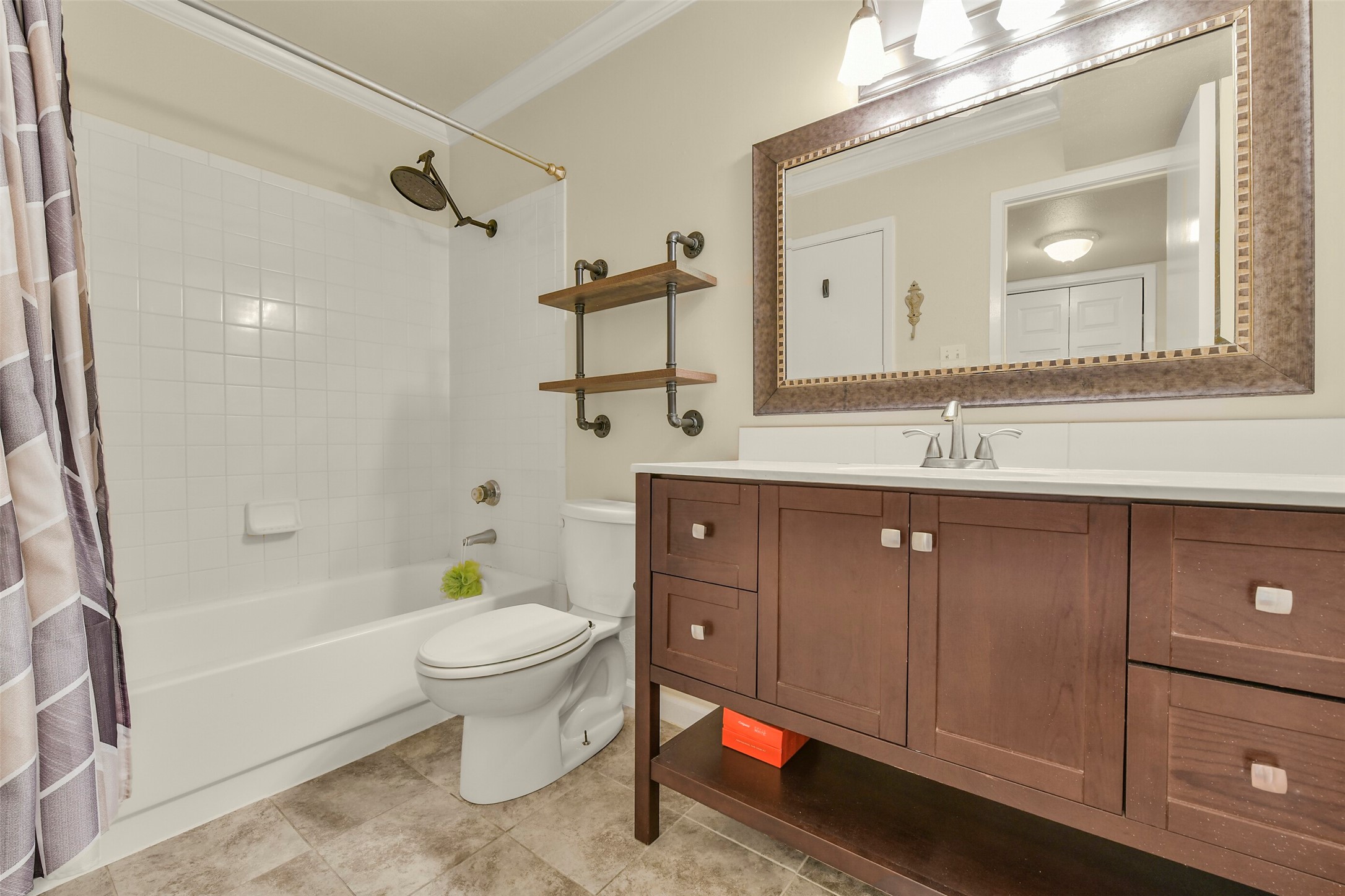 18515 Egret Bay Boulevard, #702, Webster, TX 77058