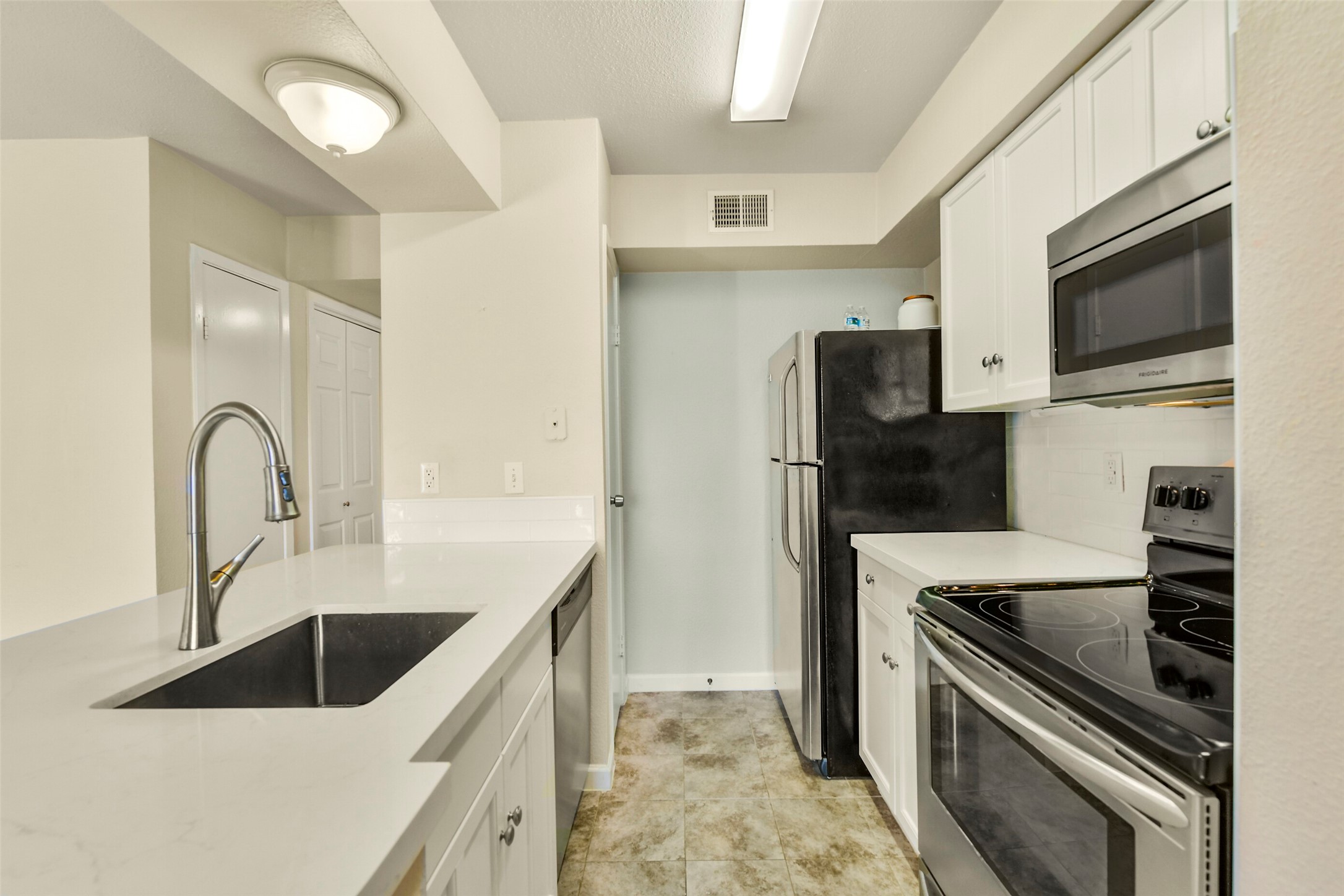 Appliances included