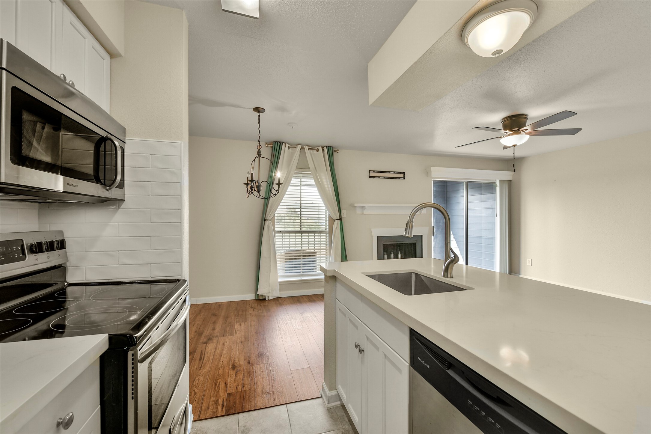 18515 Egret Bay Boulevard, #702, Webster, TX 77058