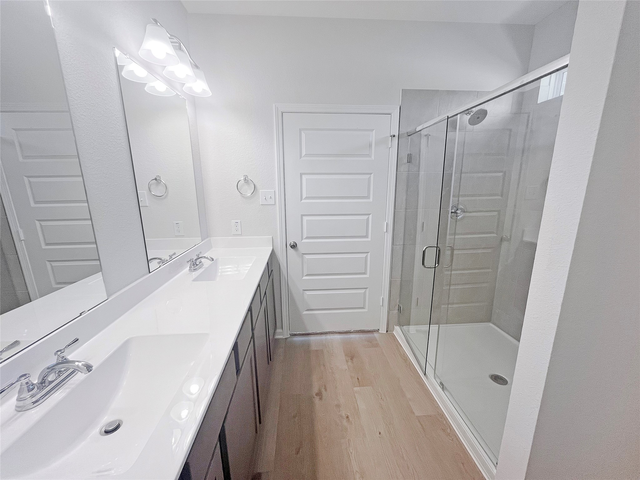 The Robin II- Primary Bathroom, garden tub not pictured. Sample image to be used for example only, colors, options and upgrades vary.