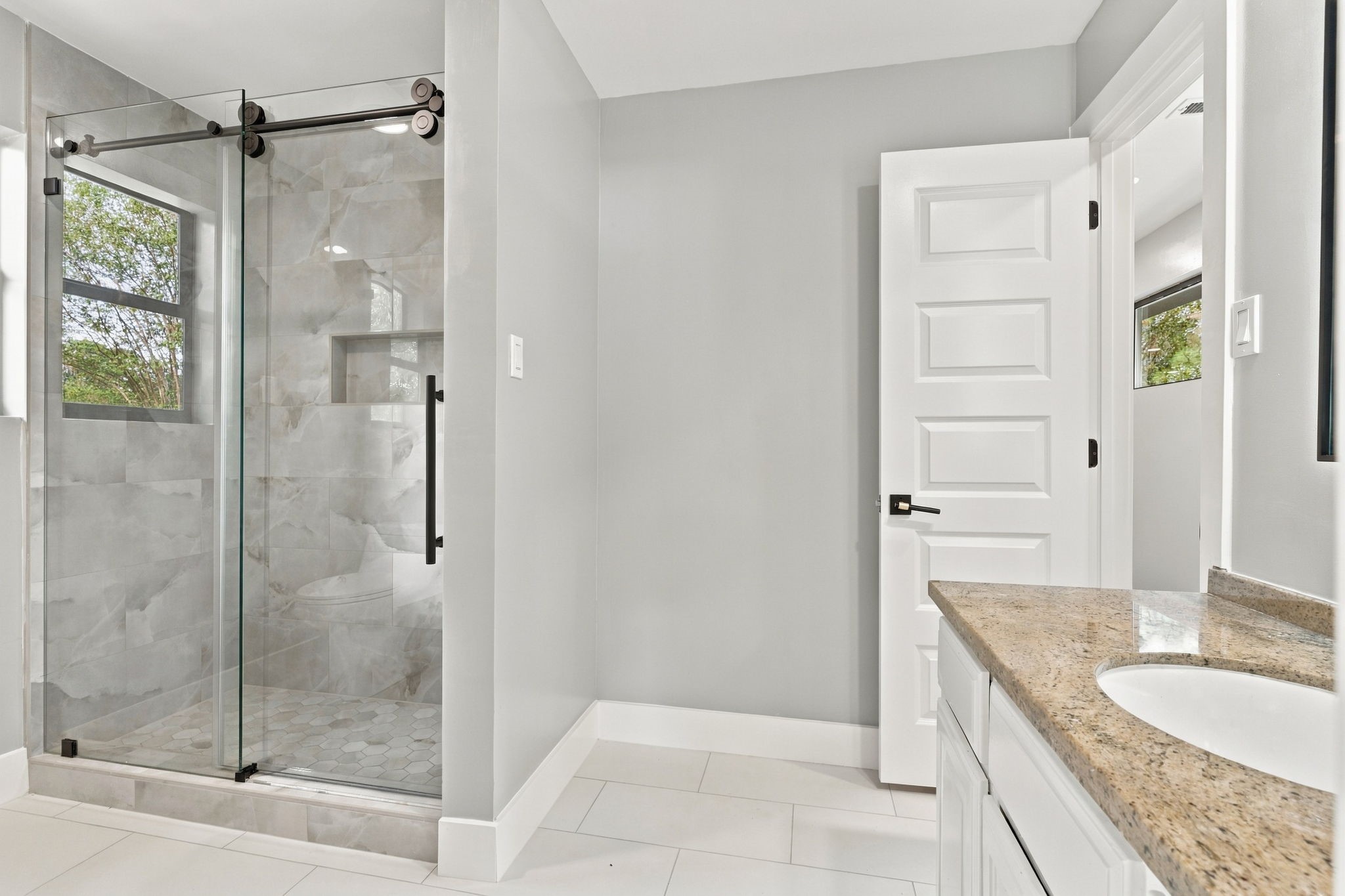 3 Rain Fern Court, The Woodlands, TX 77380