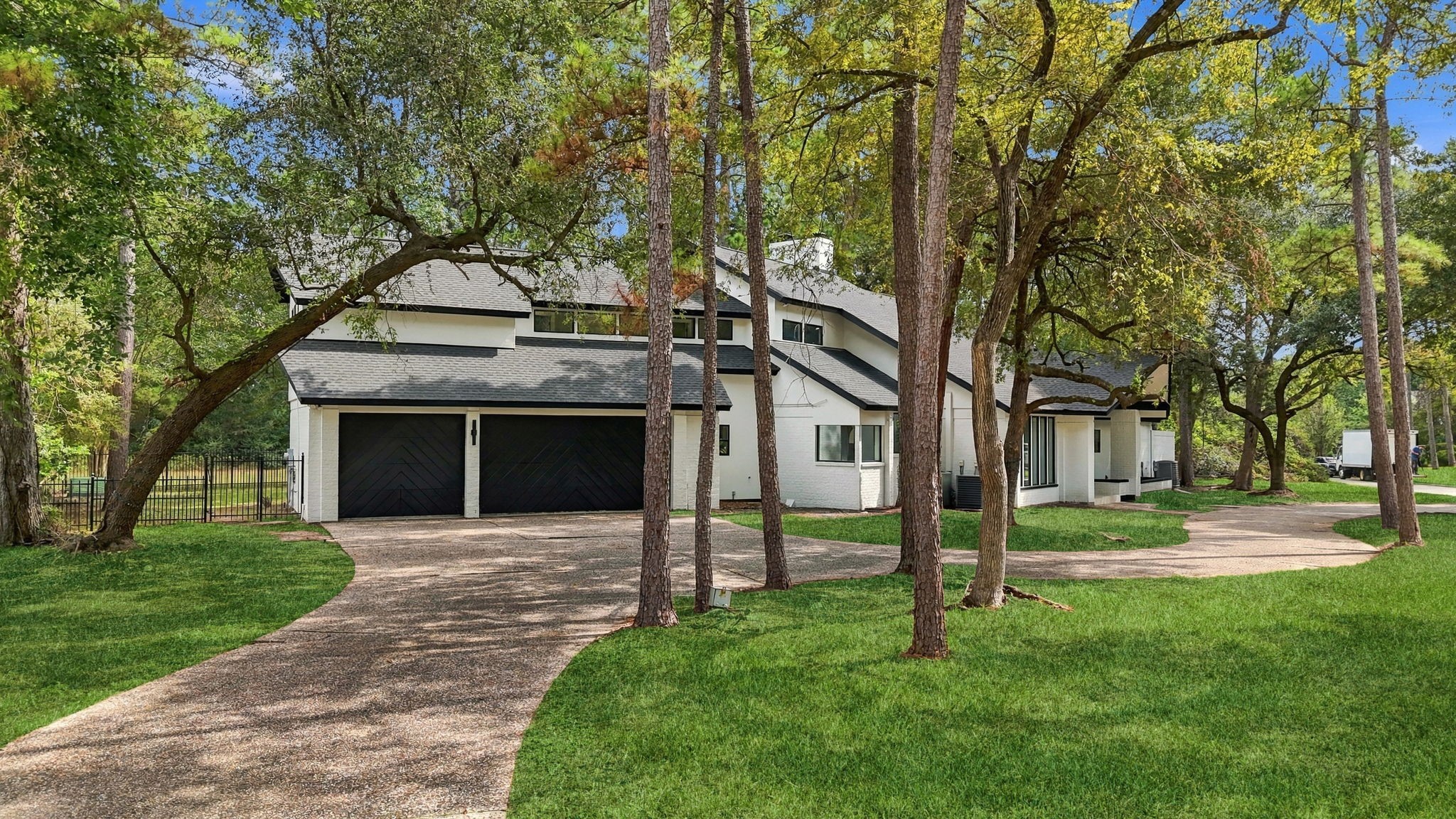 3 Rain Fern Court, The Woodlands, TX 77380