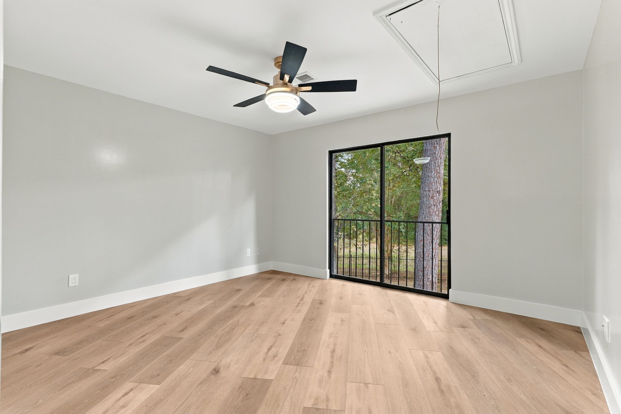 3 Rain Fern Court, The Woodlands, TX 77380