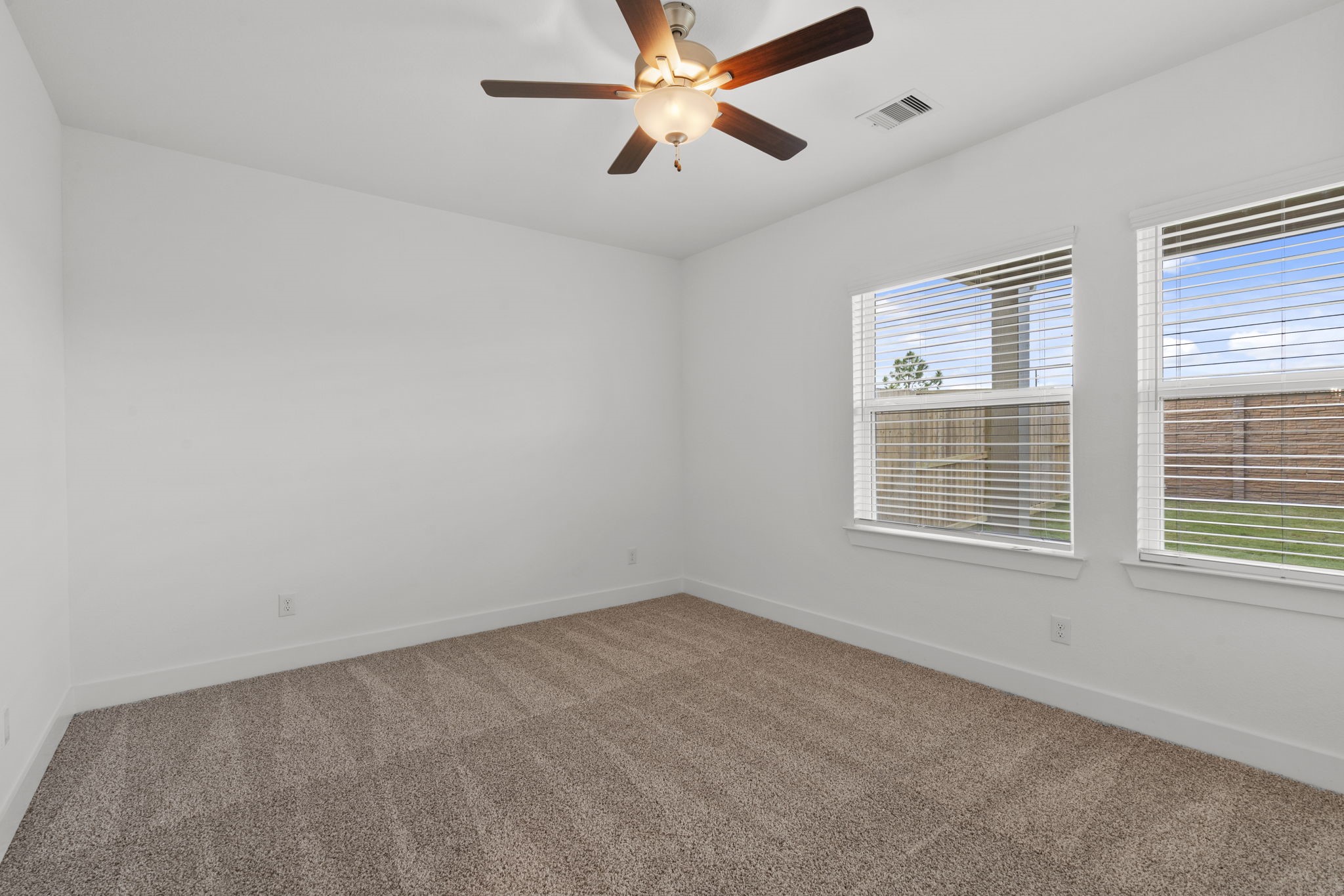 Photos are REPRESENTATIVE of the home /floor plan and are NOT of the actual home.  Selections, features, and room options vary.