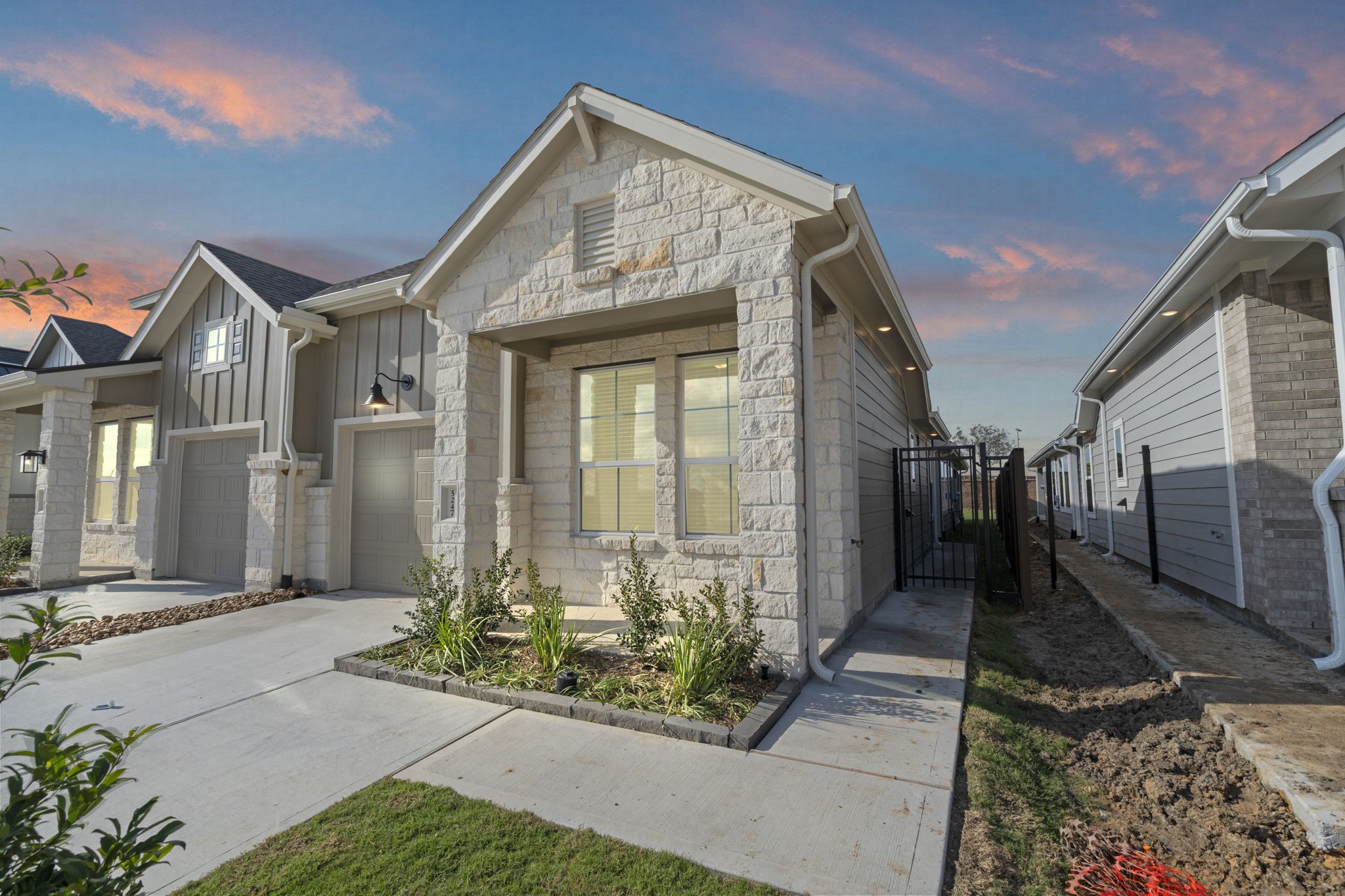 Photos are REPRESENTATIVE of the home /floor plan and are NOT of the actual home. Selections, features, and room options vary. Photos are REPRESENTATIVE of the home /floor plan and are NOT of the actual home. Selections, features, and room options vary.