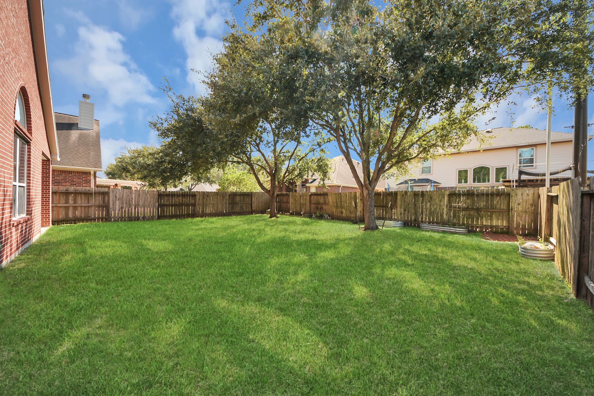 Spacious backyard