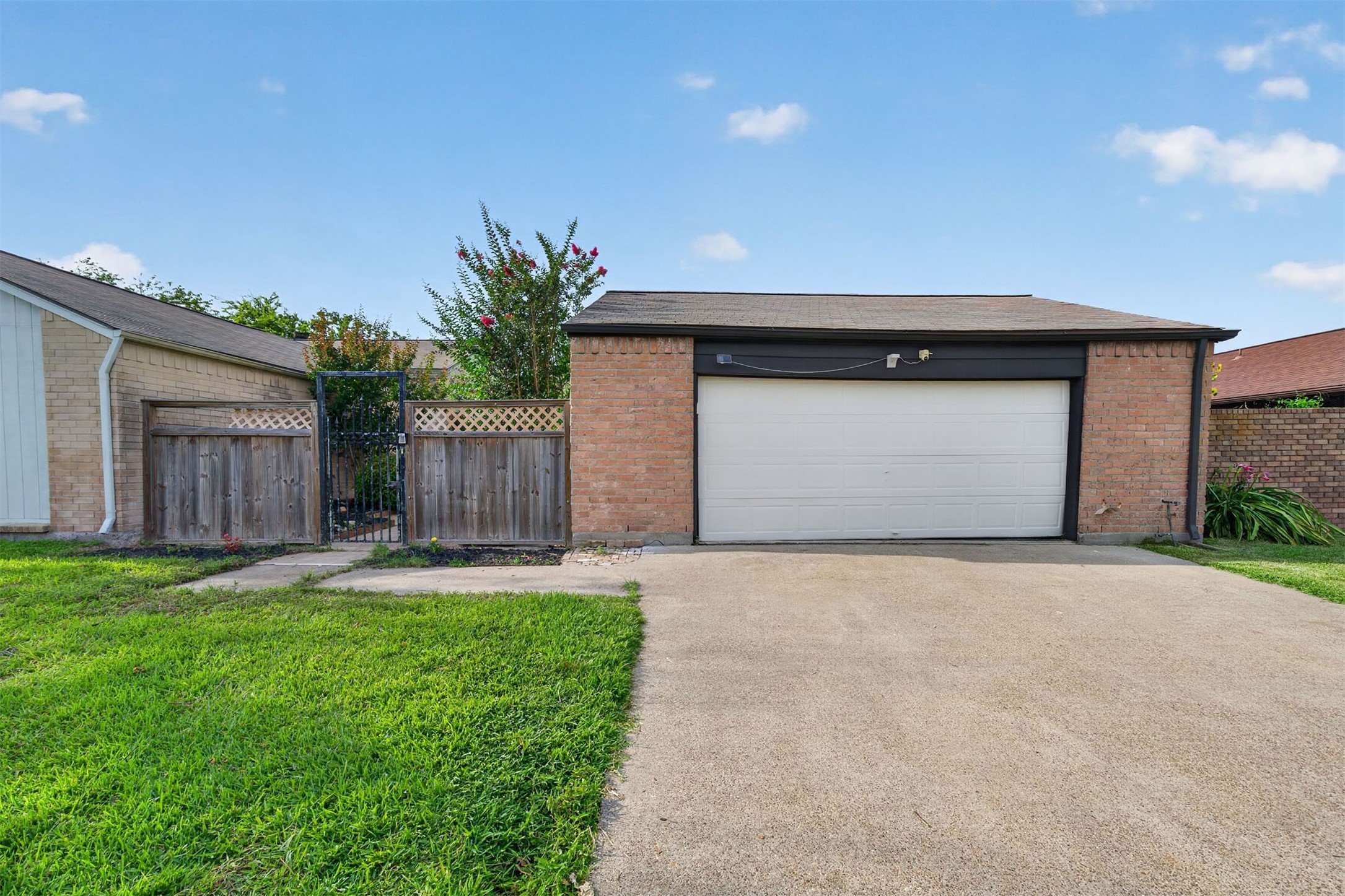 6 Quailwood Drive, Baytown, TX 77521 6 Quailwood Drive, Baytown, TX 77521