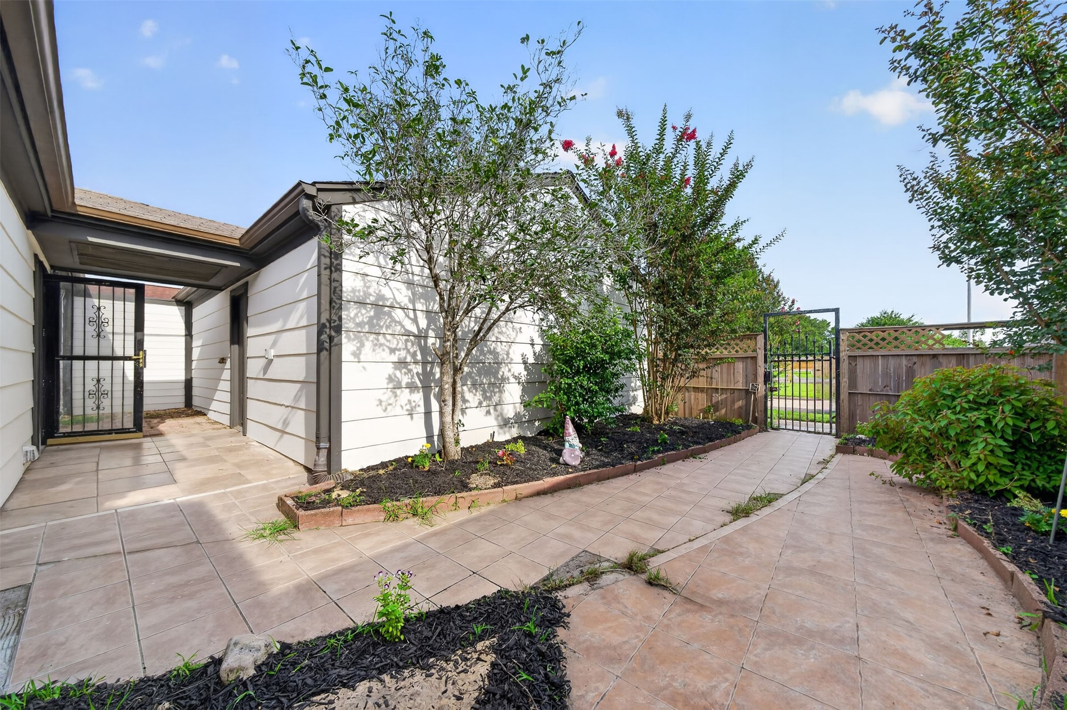 6 Quailwood Drive, Baytown, TX 77521 6 Quailwood Drive, Baytown, TX 77521