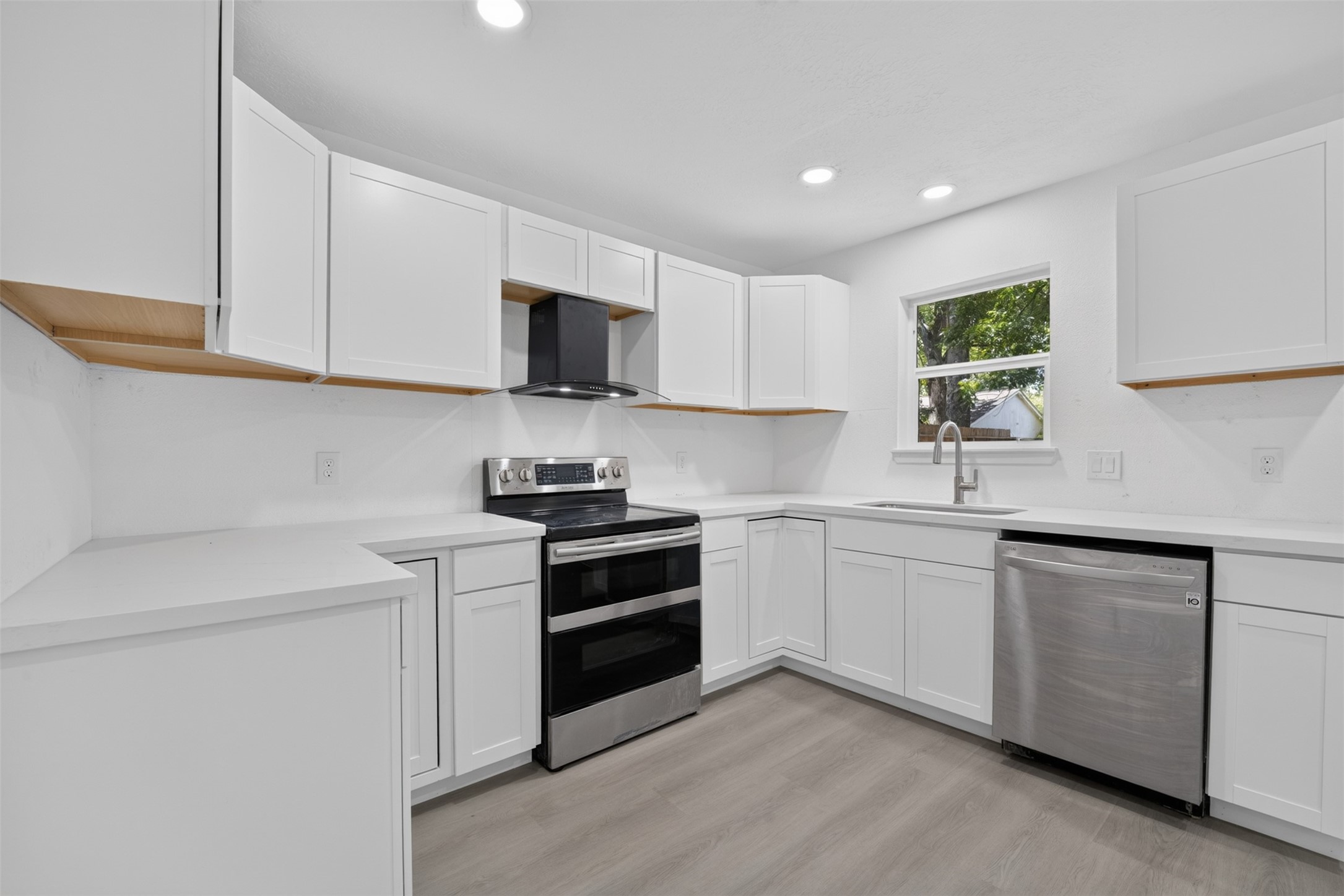 4247 Rosegate Drive, Spring, TX 77373 4247 Rosegate Drive, Spring, TX 77373