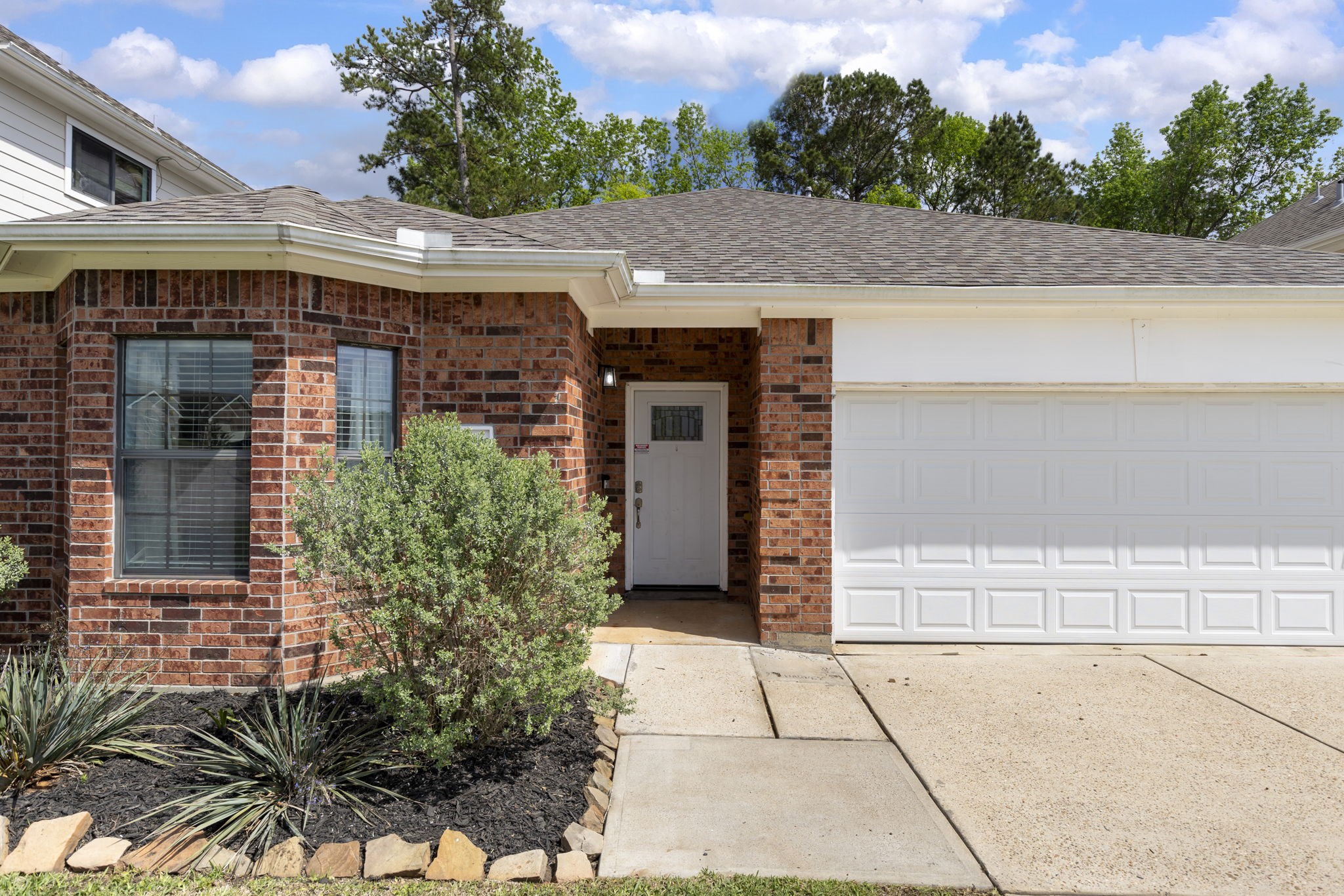 8022 N Tarrytown Crossing Drive, Conroe, TX 77304 8022 N Tarrytown Crossing Drive, Conroe, TX 77304