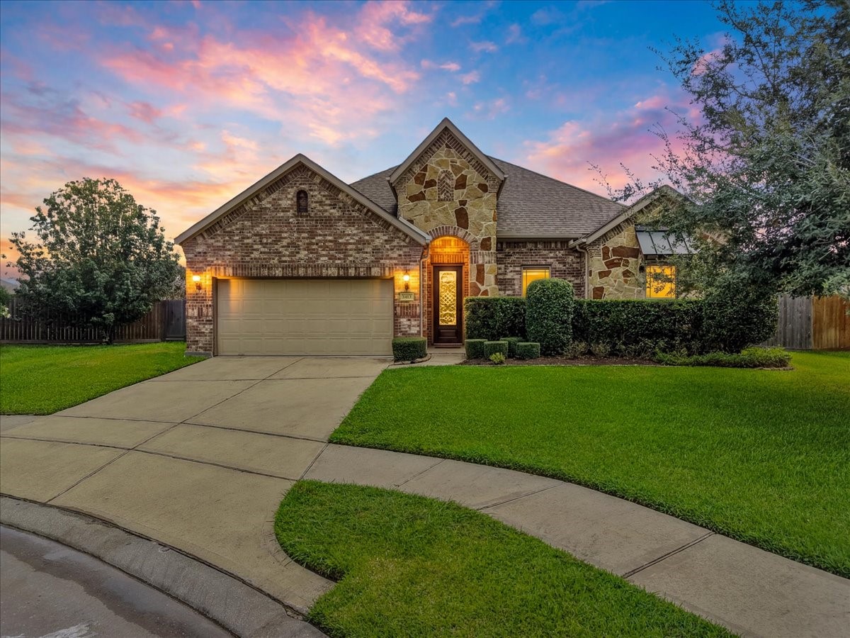 Welcome to this stunning and immaculately maintained single-story retreat nestled on a 0.23-acre cul-de-sac lot with a sparkling private pool and extended covered patio.