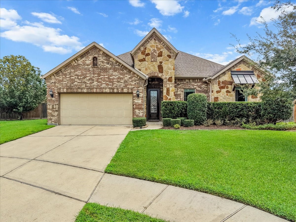 Welcome to this stunning and immaculately maintained single-story retreat nestled on a 0.23-acre cul-de-sac lot with a sparkling private pool and extended covered patio.