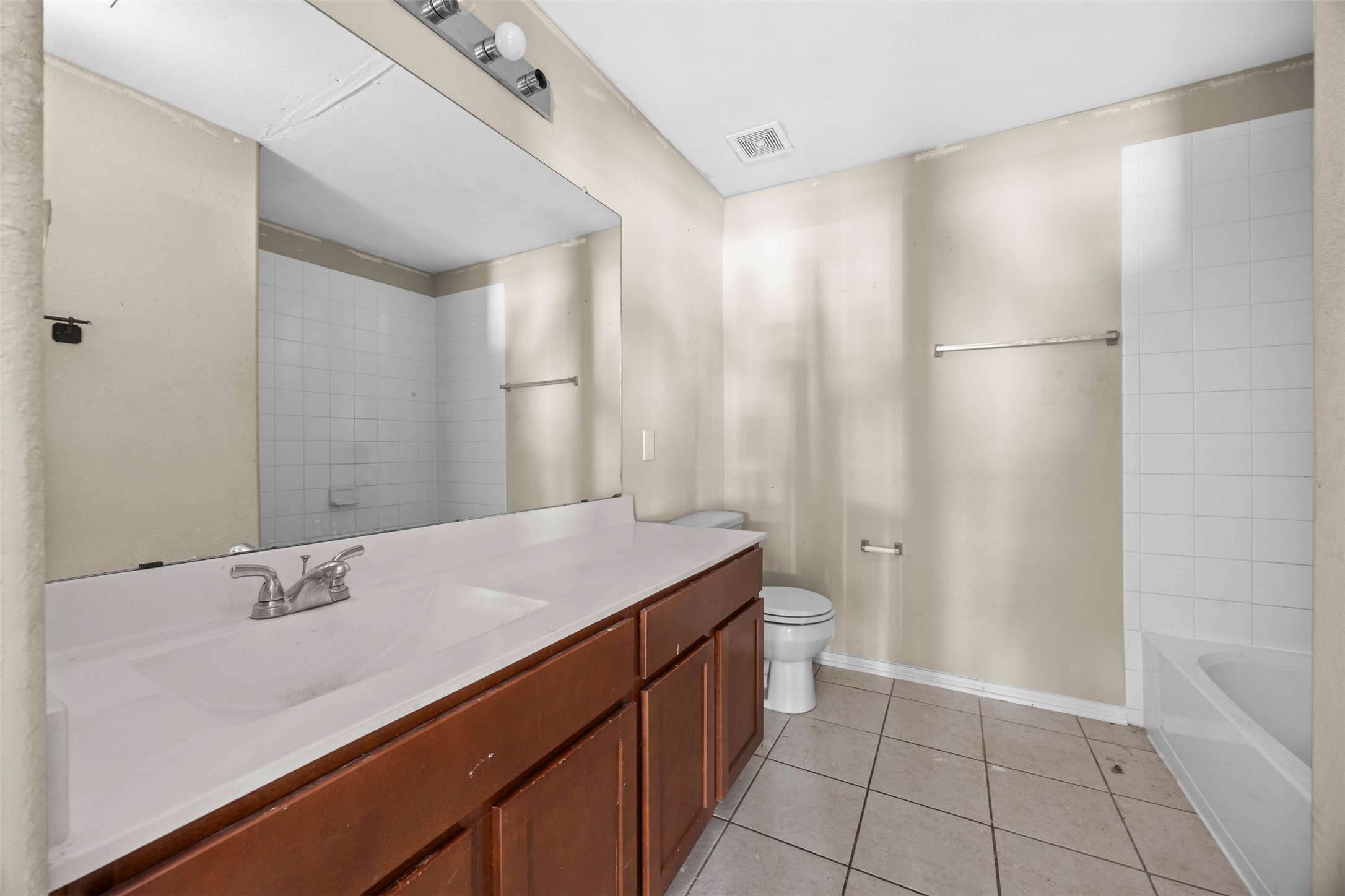 8615 Willet Street, Baytown, TX 77521