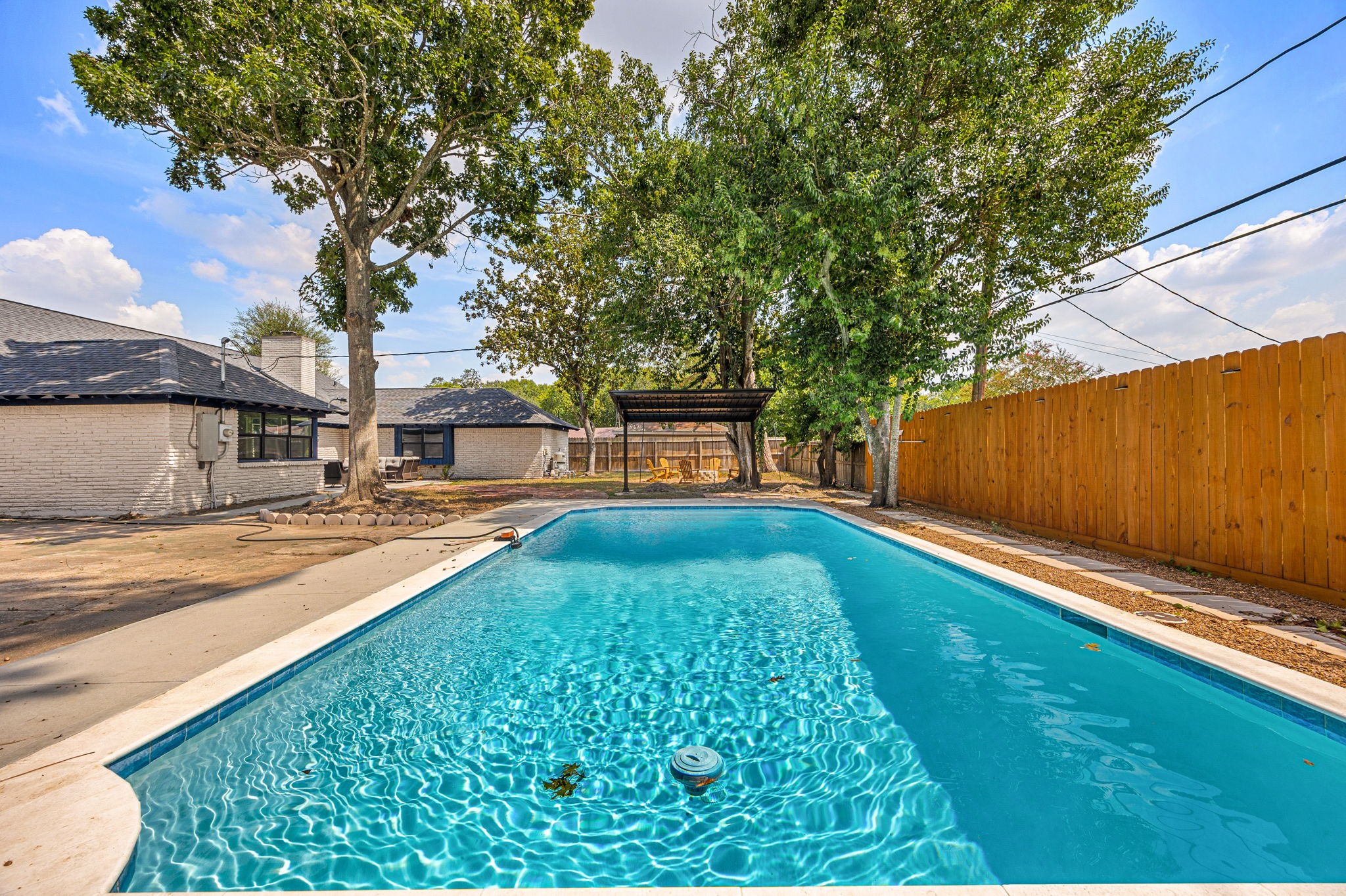 5519 W Bellfort Avenue, Houston, TX 77035