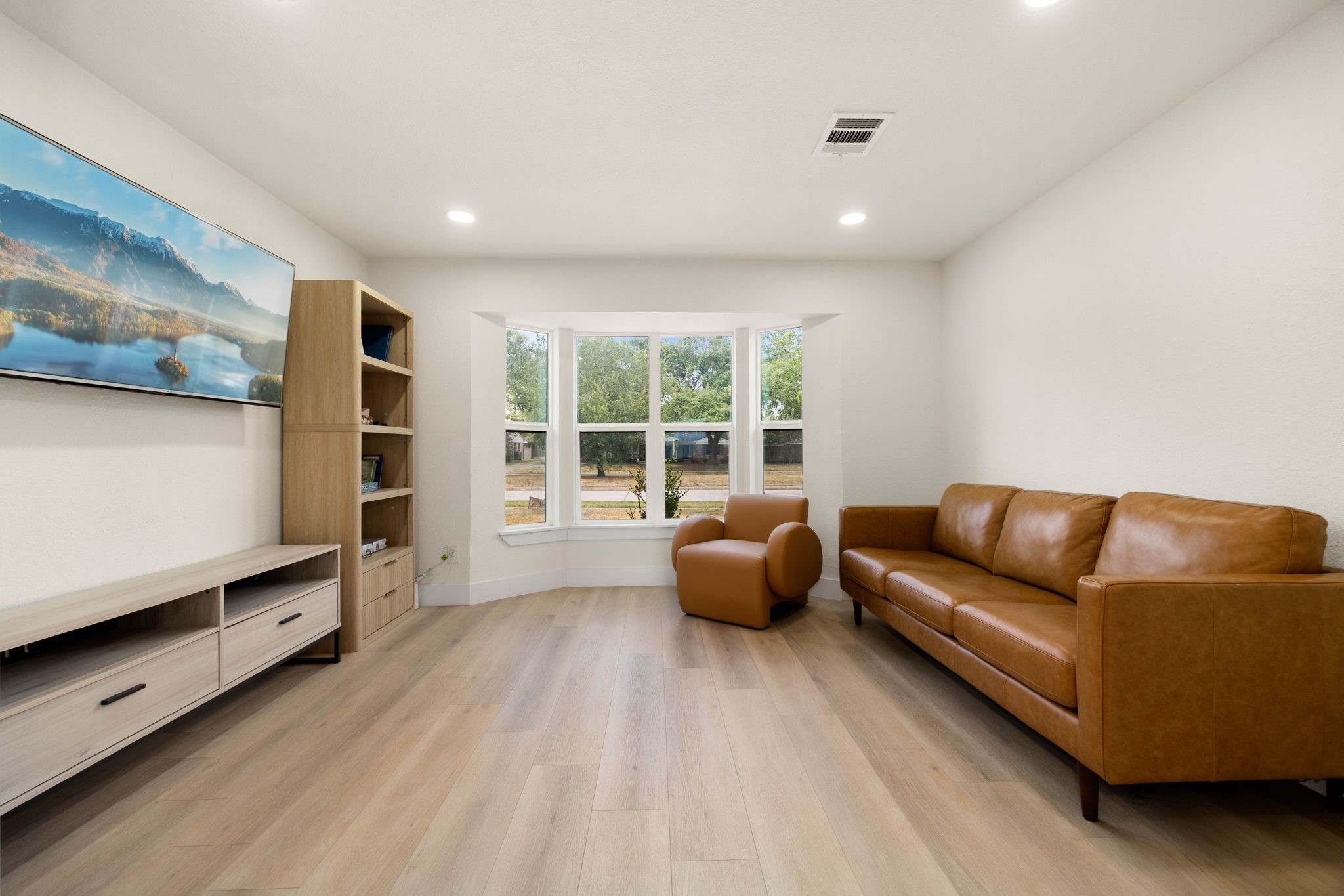 5519 W Bellfort Avenue, Houston, TX 77035
