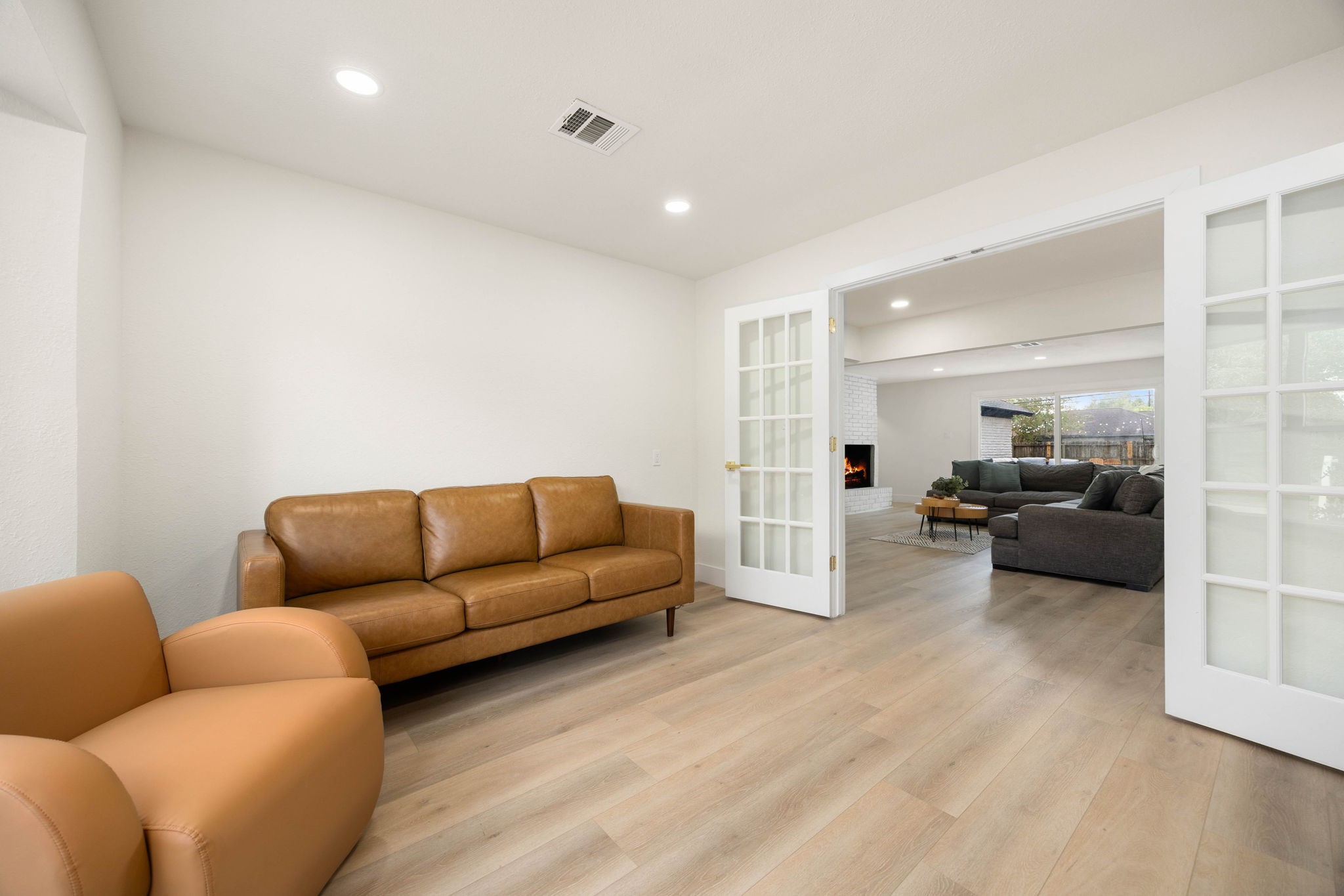 5519 W Bellfort Avenue, Houston, TX 77035