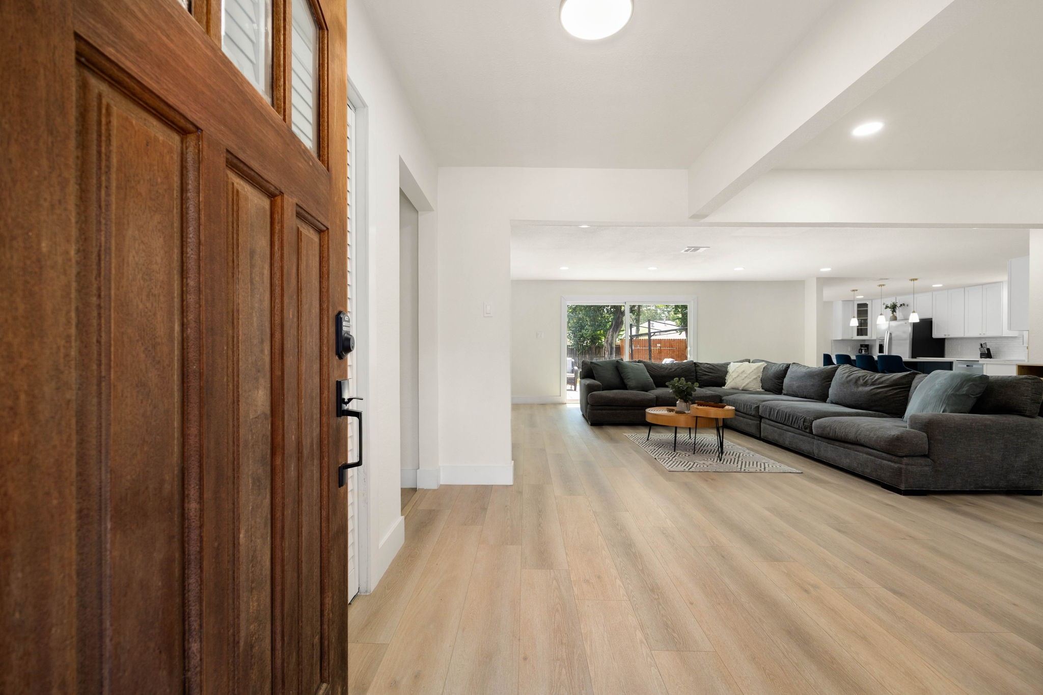5519 W Bellfort Avenue, Houston, TX 77035