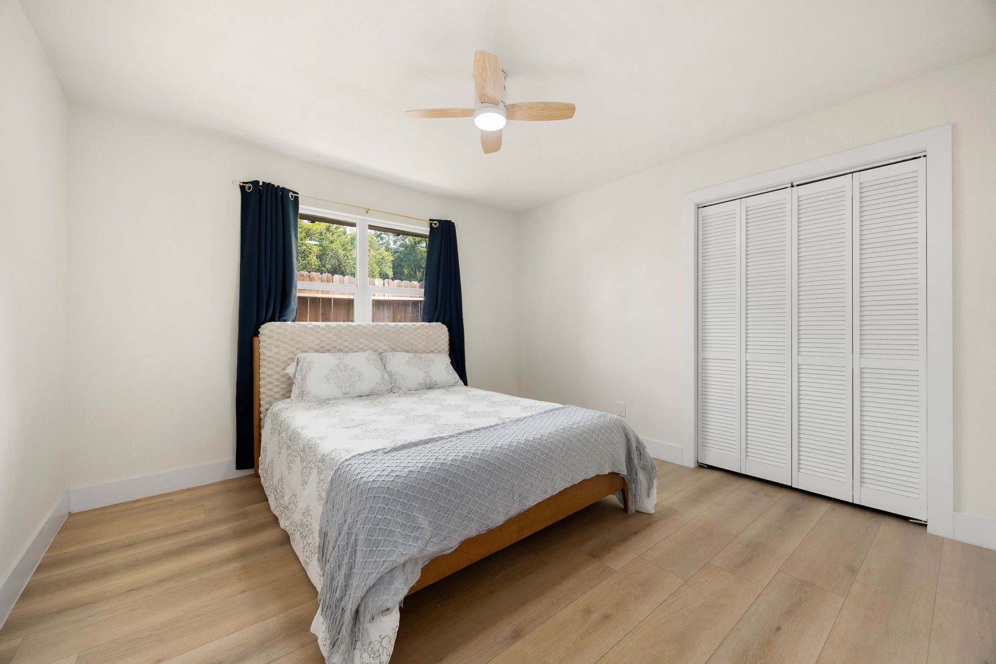 5519 W Bellfort Avenue, Houston, TX 77035