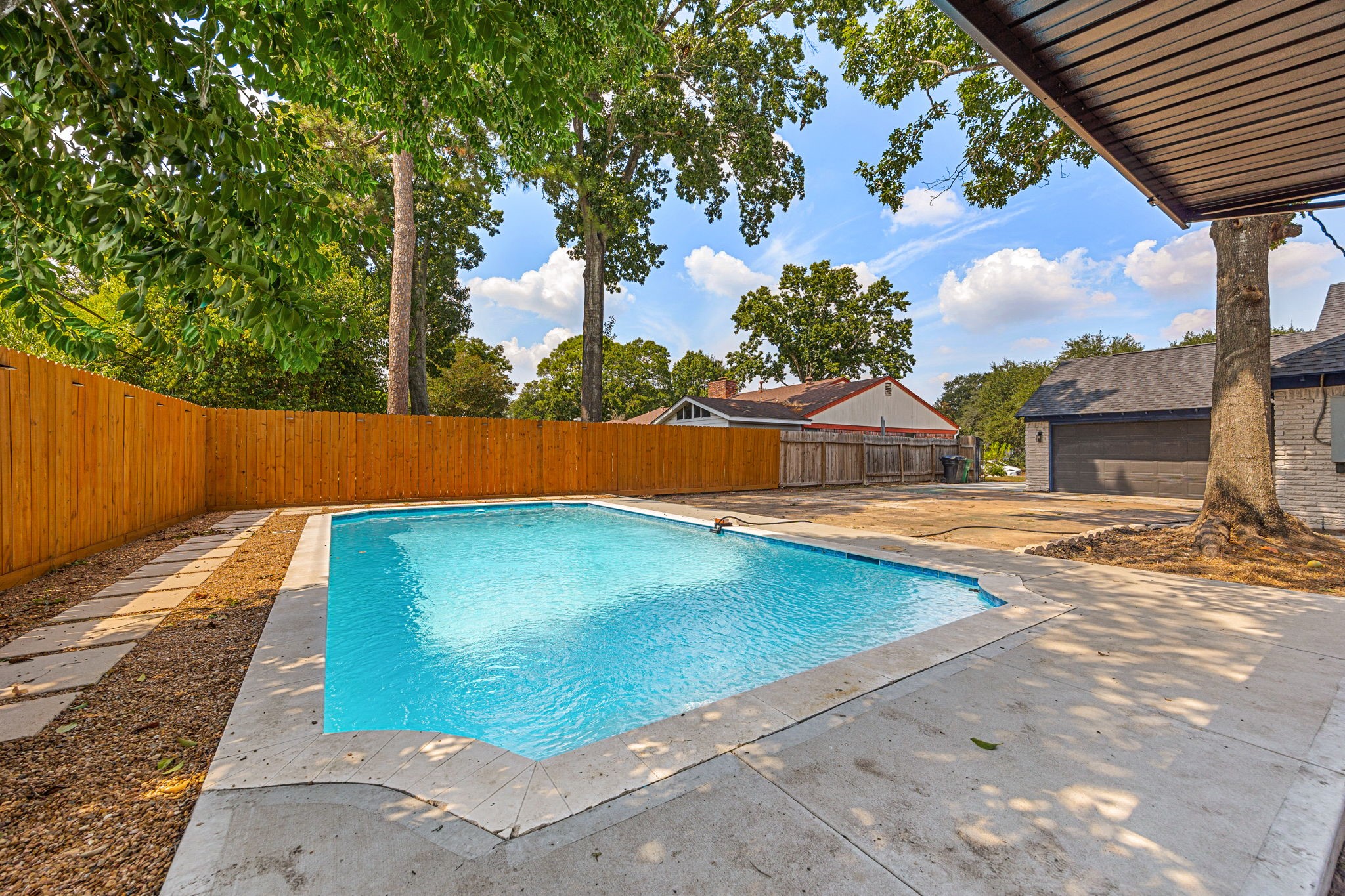 5519 W Bellfort Avenue, Houston, TX 77035