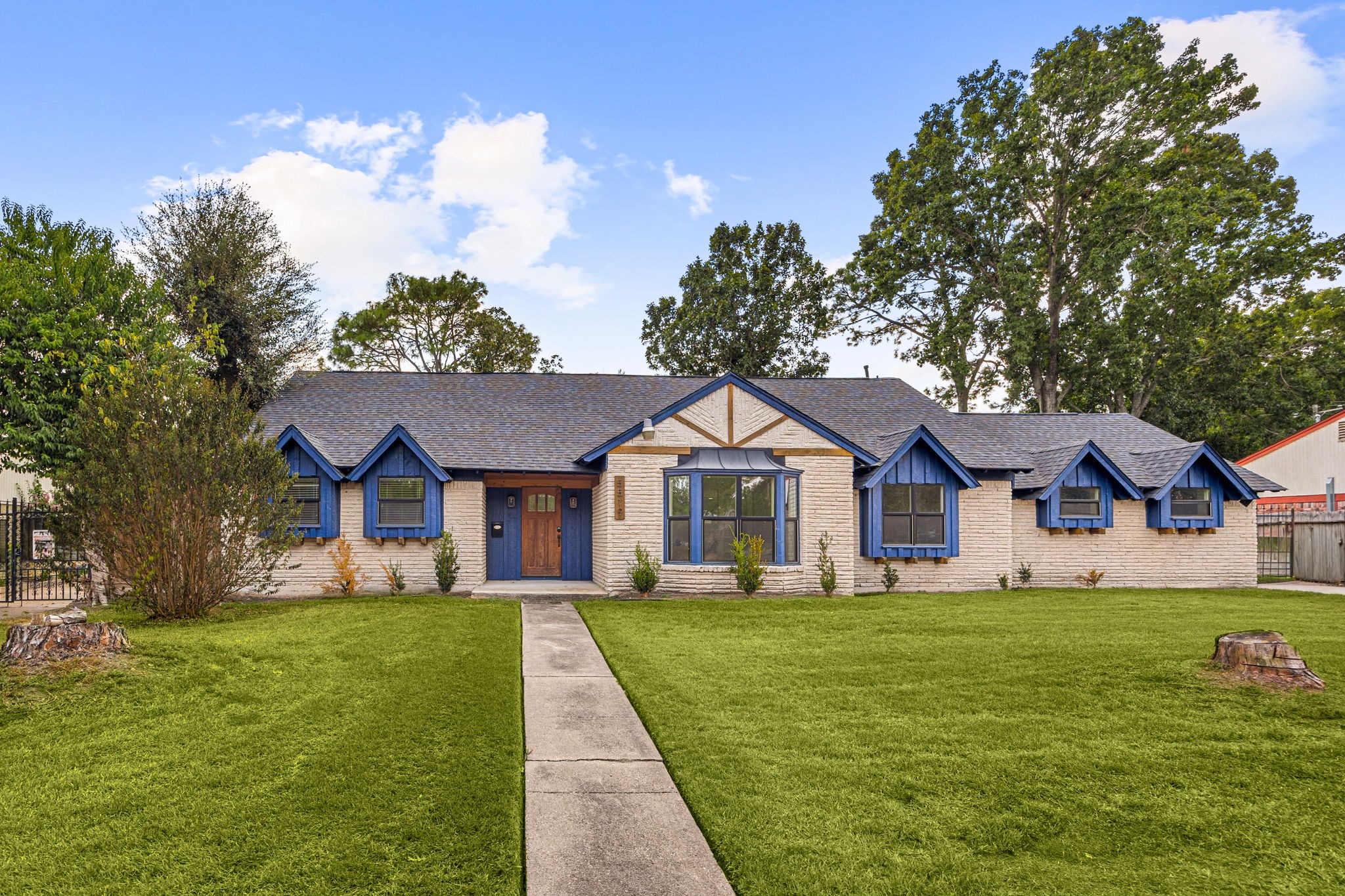 5519 W Bellfort Avenue, Houston, TX 77035