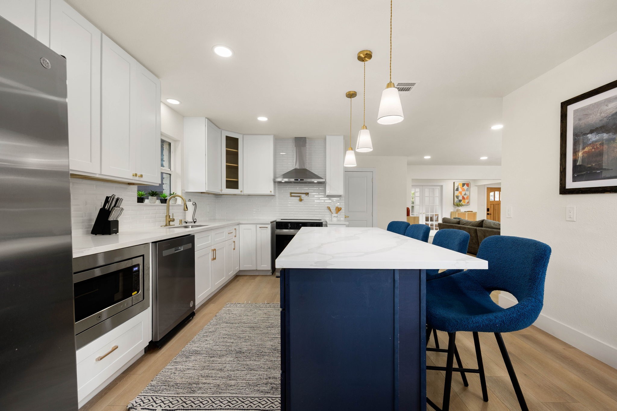5519 W Bellfort Avenue, Houston, TX 77035