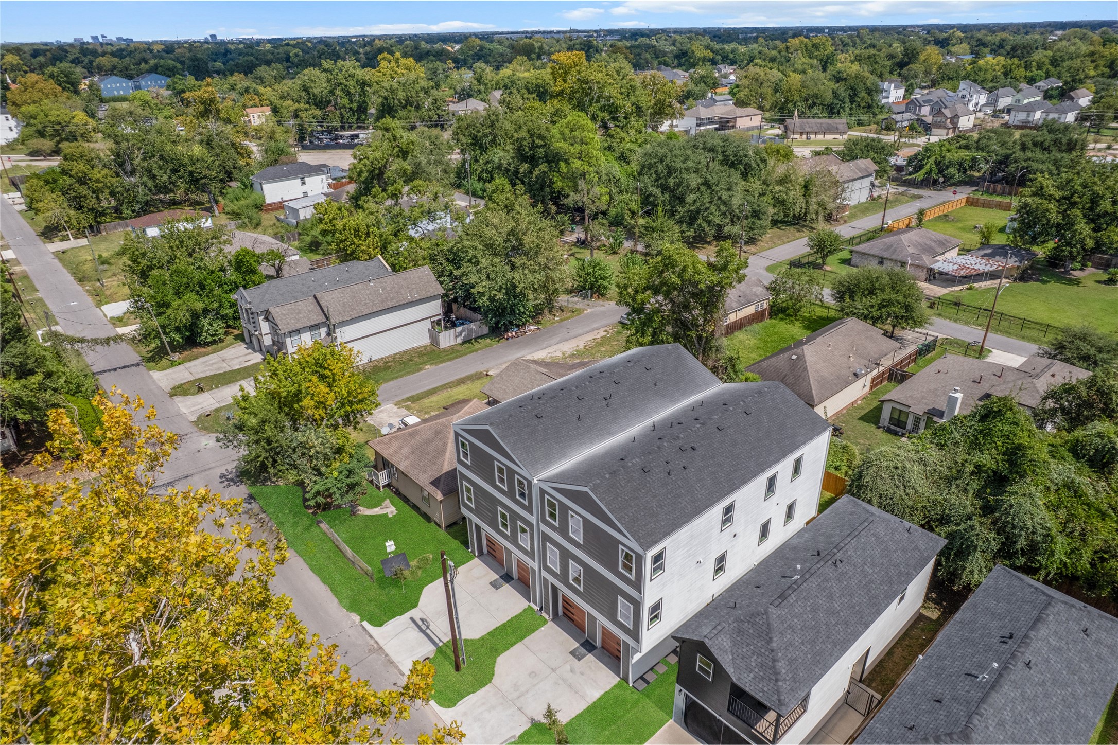 6530 Tuskegee Street, #A-B, Houston, TX 77091 6530 Tuskegee Street, #A-B, Houston, TX 77091