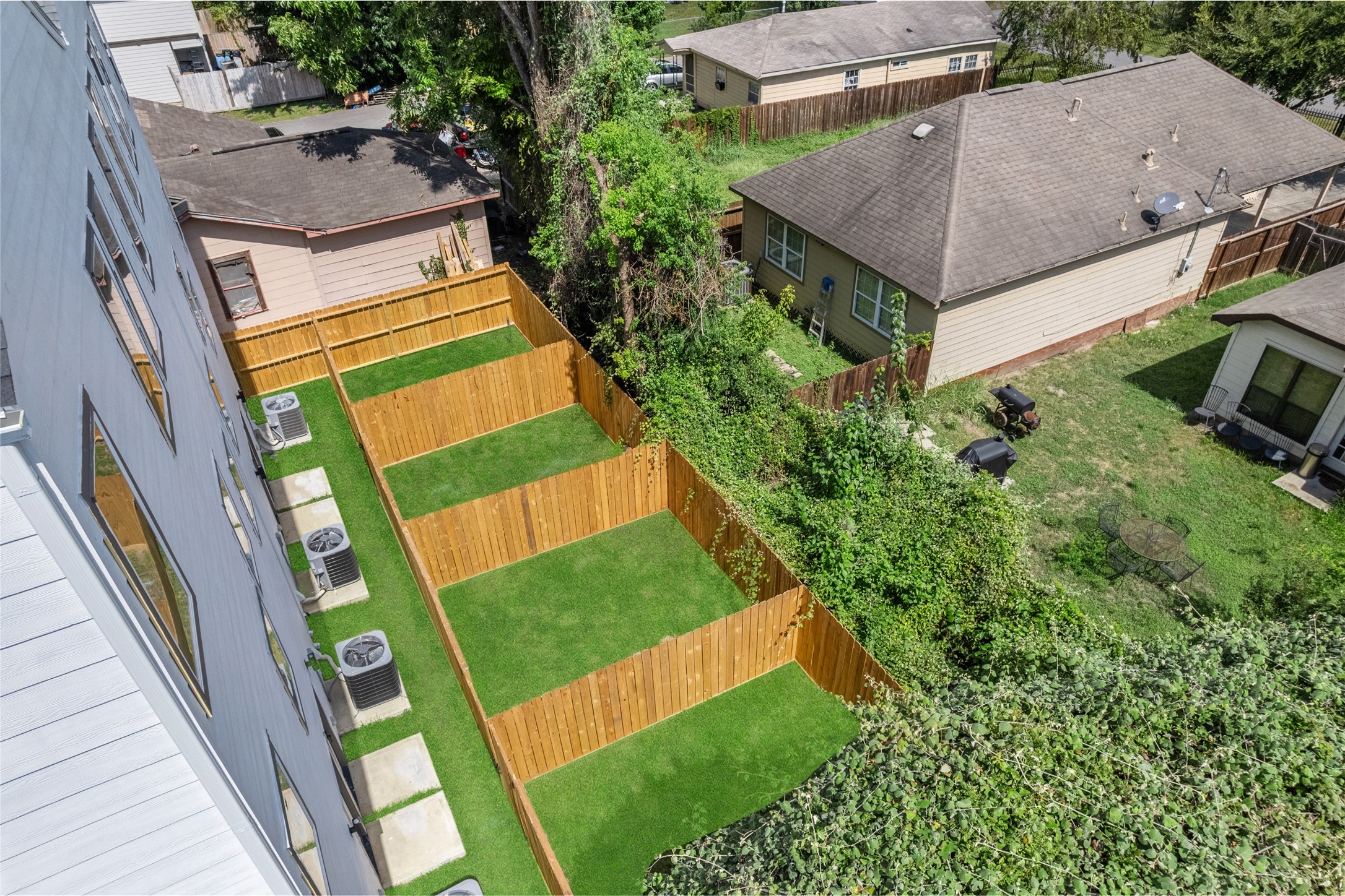 6530 Tuskegee Street, #A-B, Houston, TX 77091 6530 Tuskegee Street, #A-B, Houston, TX 77091