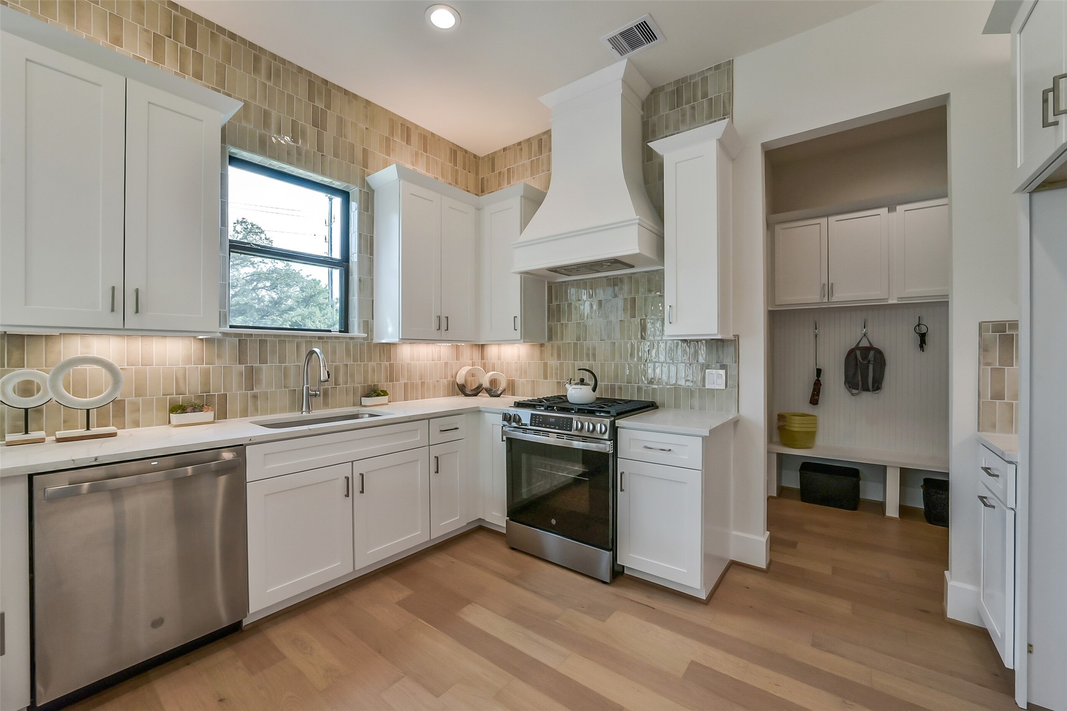3521 Harvest Dance Drive, Houston, TX 77008