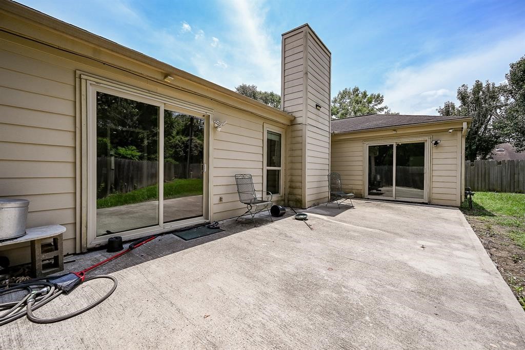 2027 Fernspray Lane, Houston, TX 77084