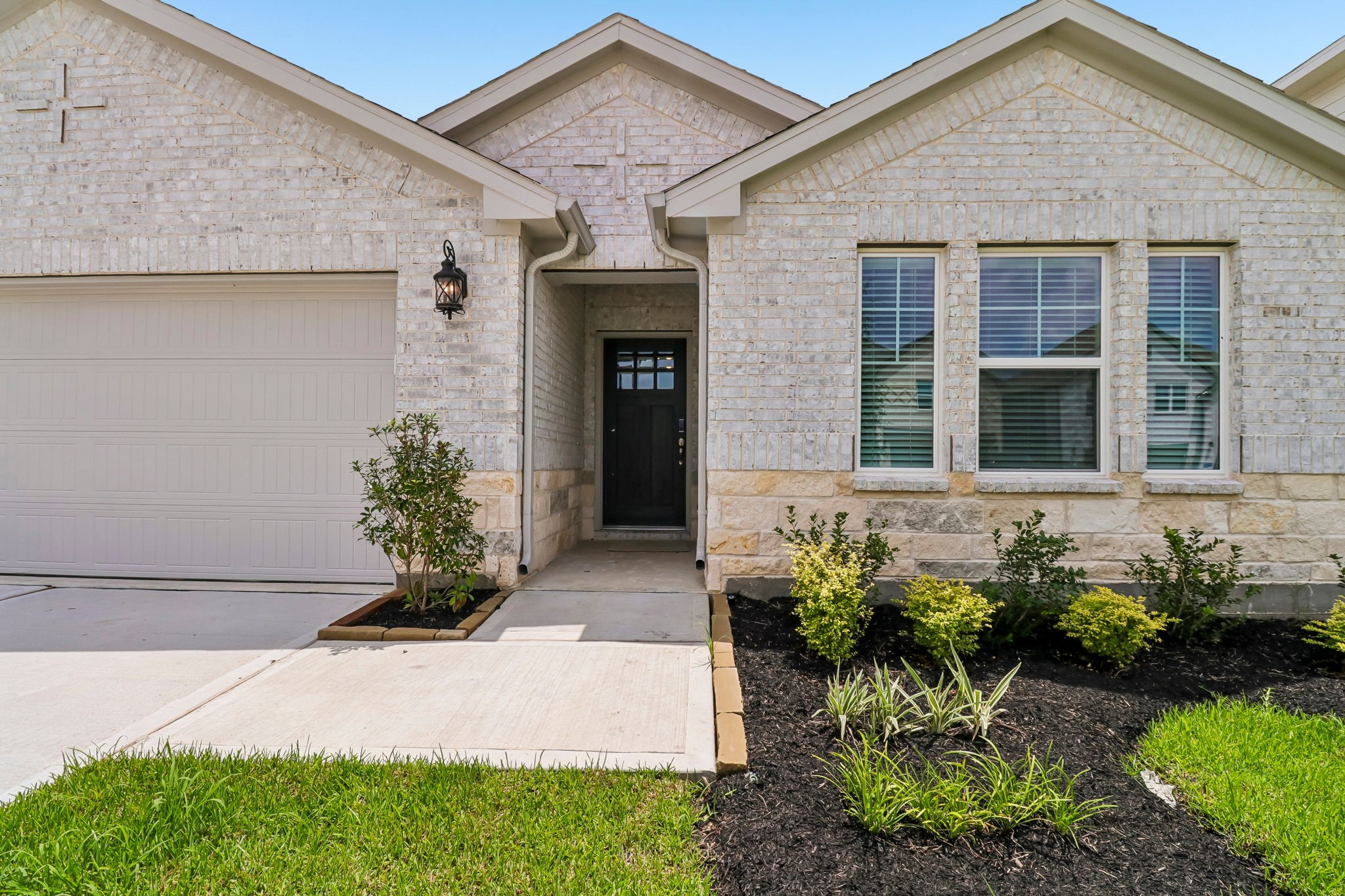 31106 De La Guerra, Huffman, TX 77336