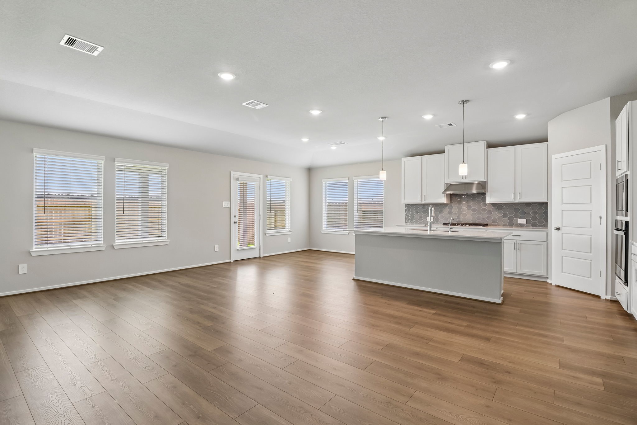 31106 De La Guerra, Huffman, TX 77336