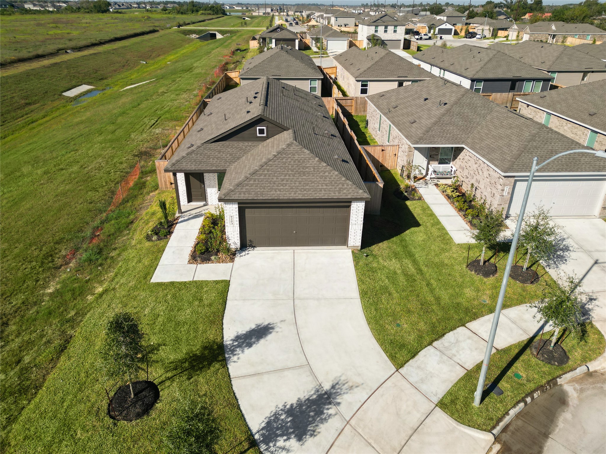 9203 Burch Eagle Court, Baytown, TX 77521