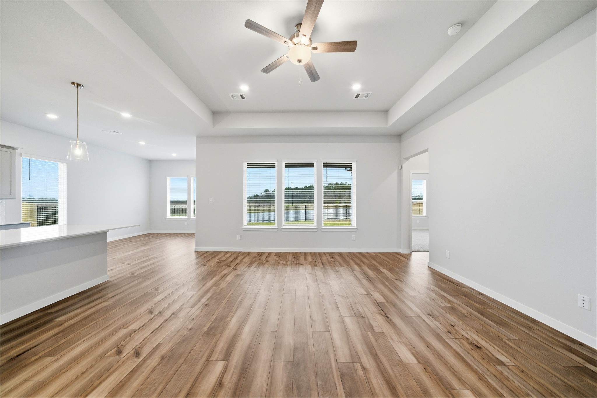 101 Lake Woodshore Court, Clute, TX 77531