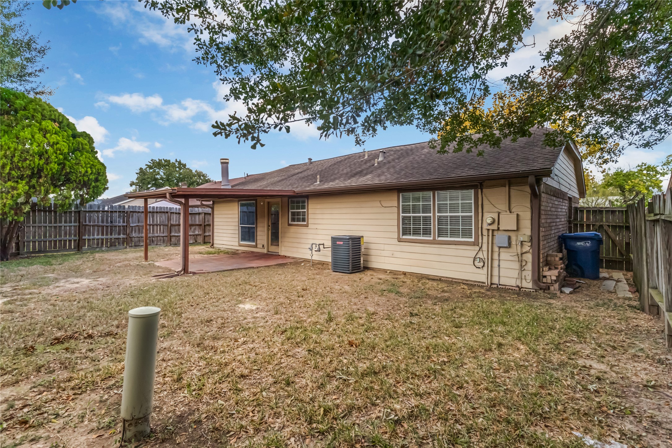 1915 Crosscoach Lane, Katy, TX 77449